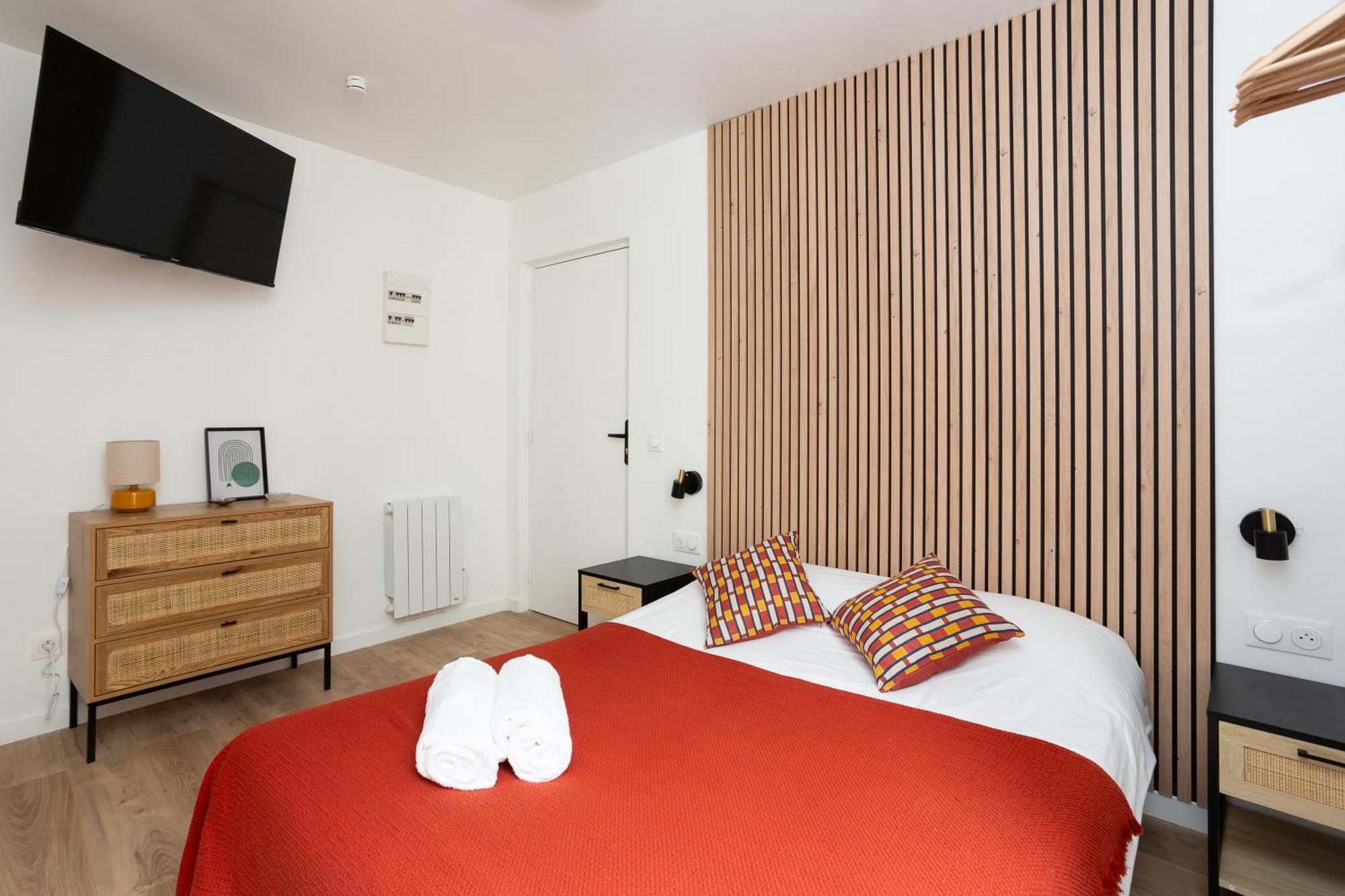 Double Room,1629824157:JPEG