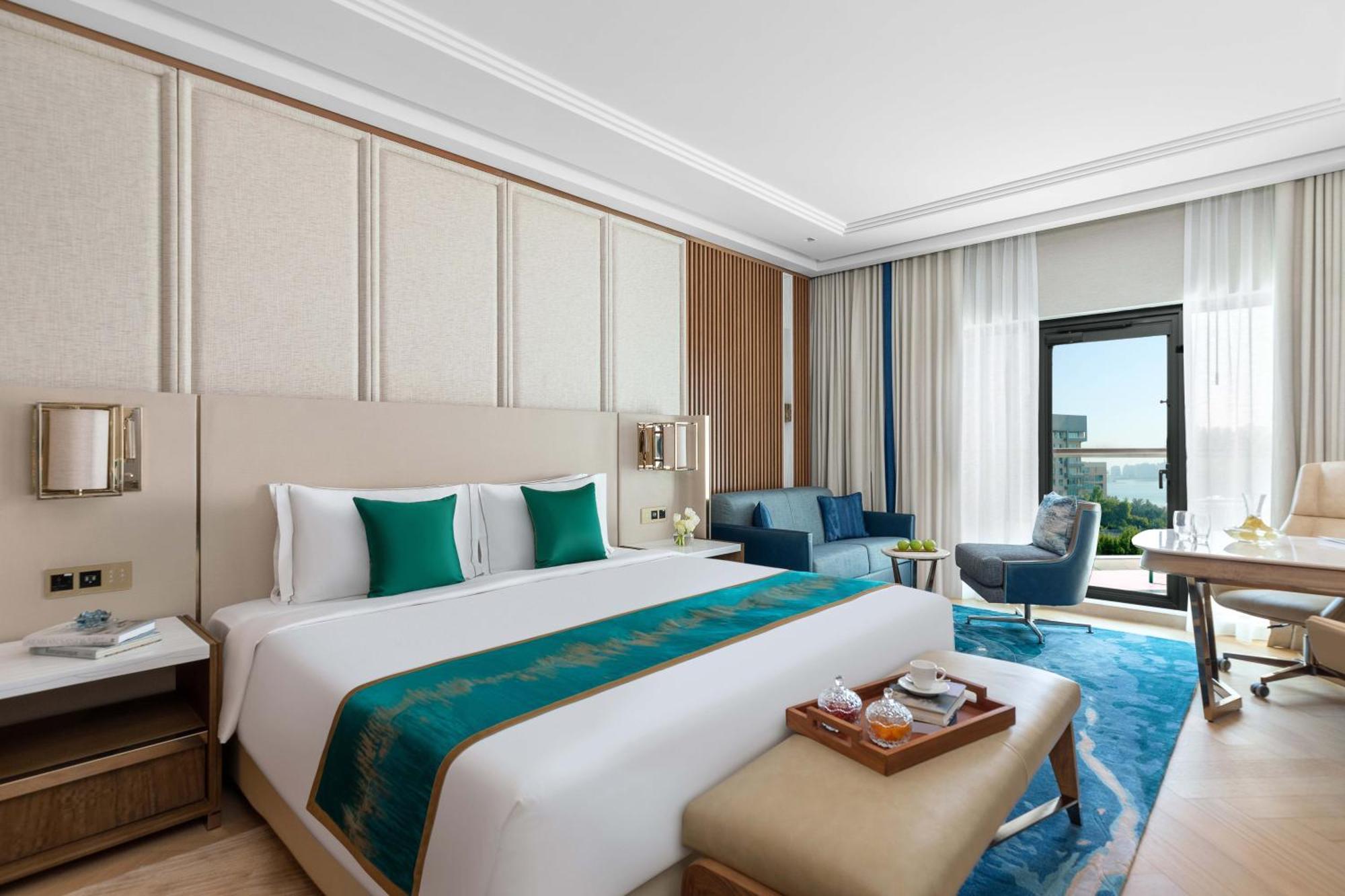 Luxury Kamer met kingsize bed en uitzicht op zee - Staycation-aanbod voor inwoners van de VAE met ontbijt, vroeg inchecken, laat uitchecken en 30% korting op eten en drinken, spa en wasserij