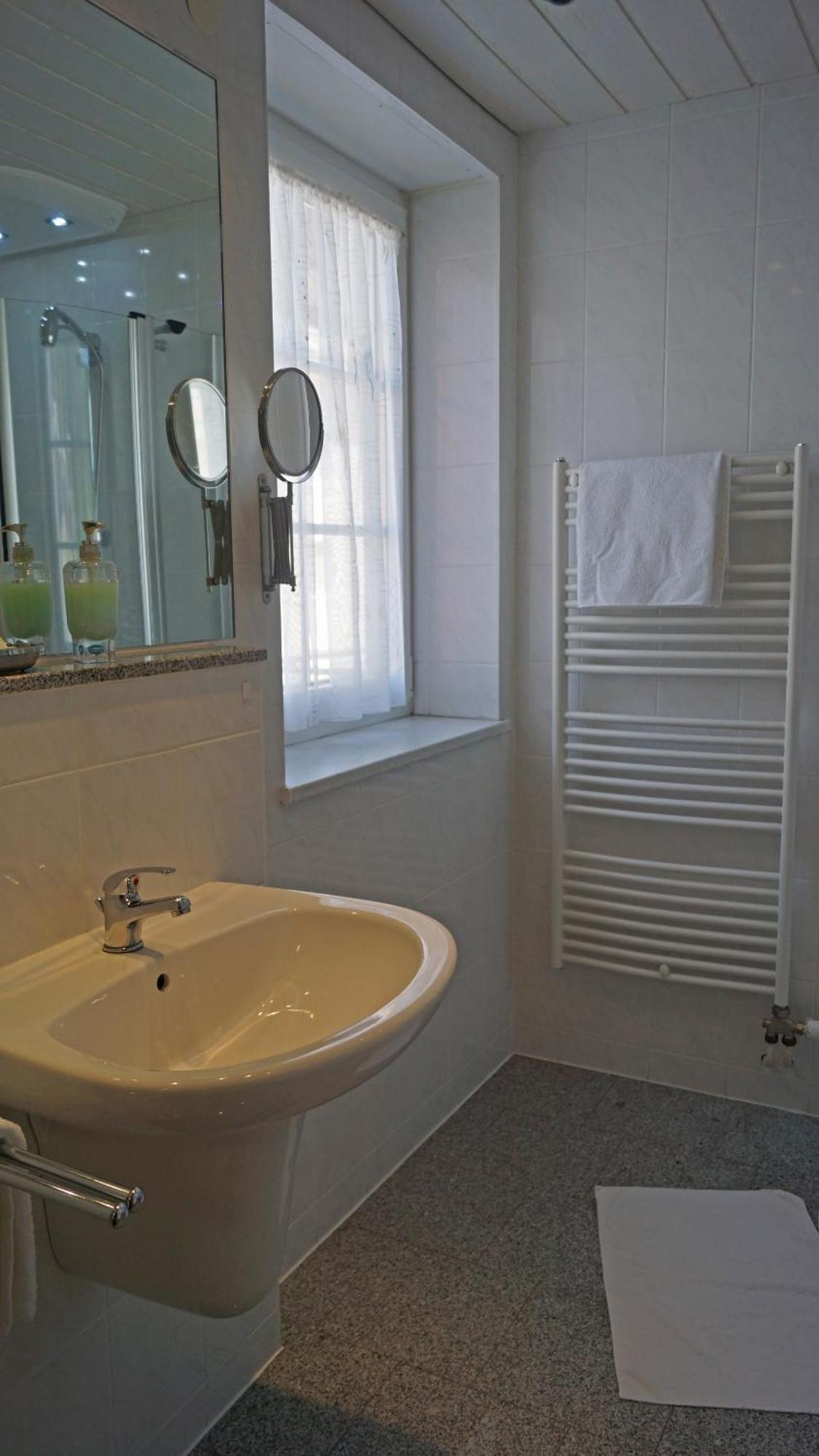 Deluxe Einzelzimmer mit Balkon