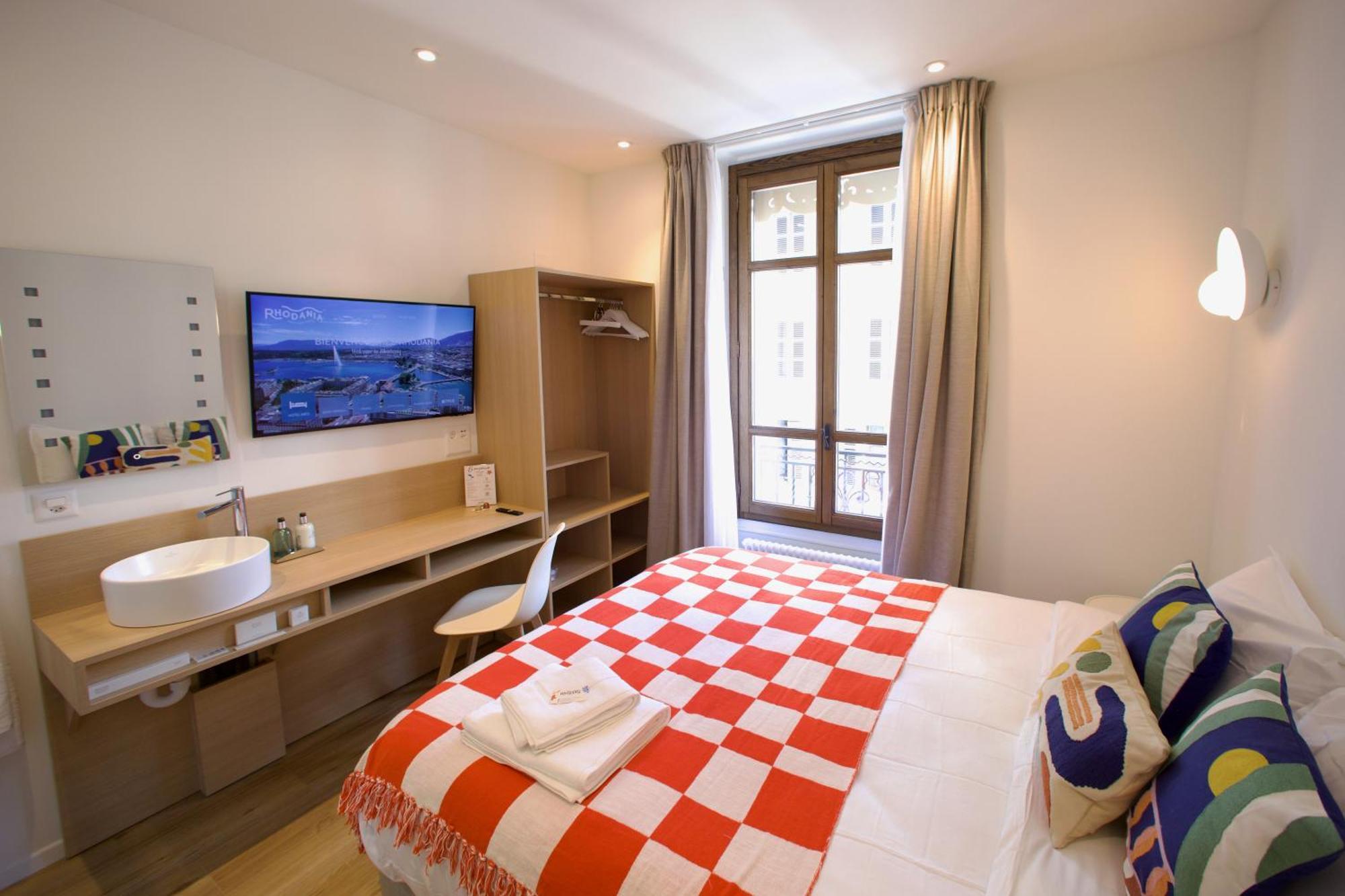 Double Room,1634361878:JPEG