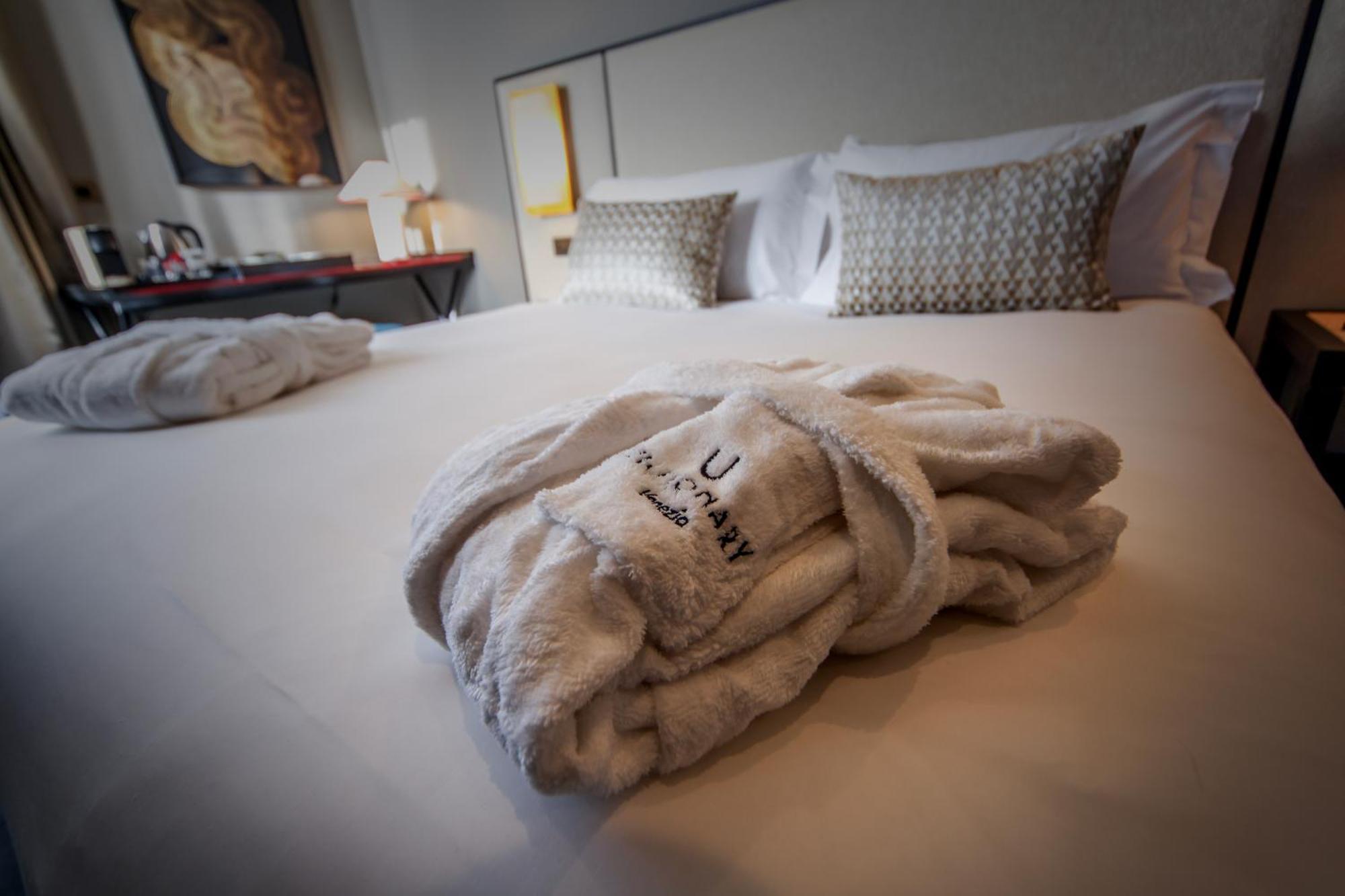 Family Room (2 adjoining rooms) with Terrace,1640377722:JPEG