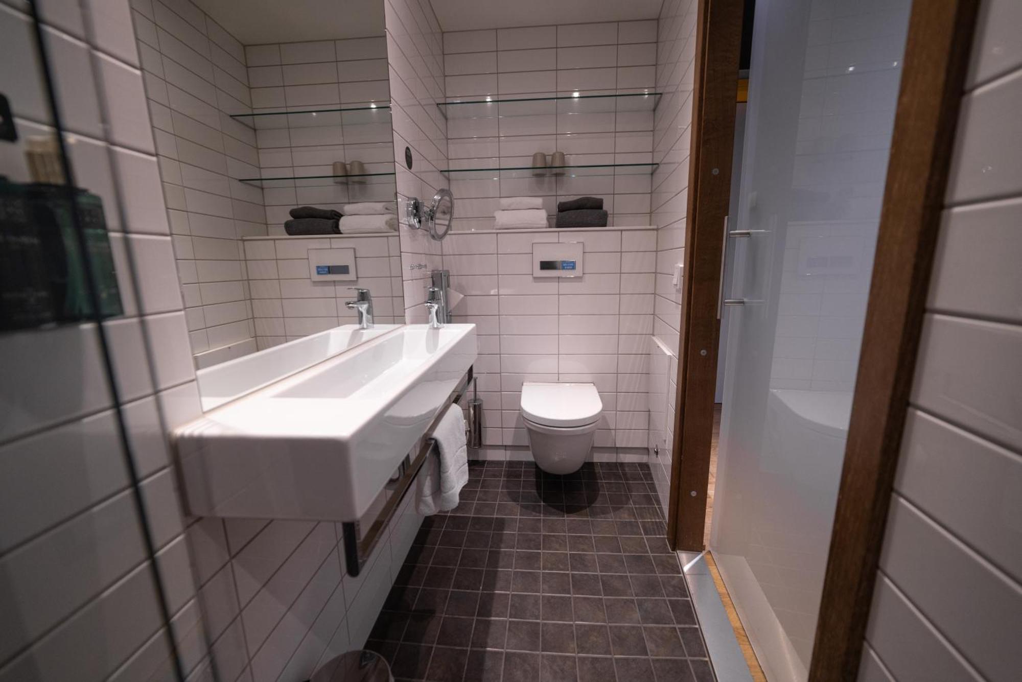Standard Double Room,1672592606:JPEG