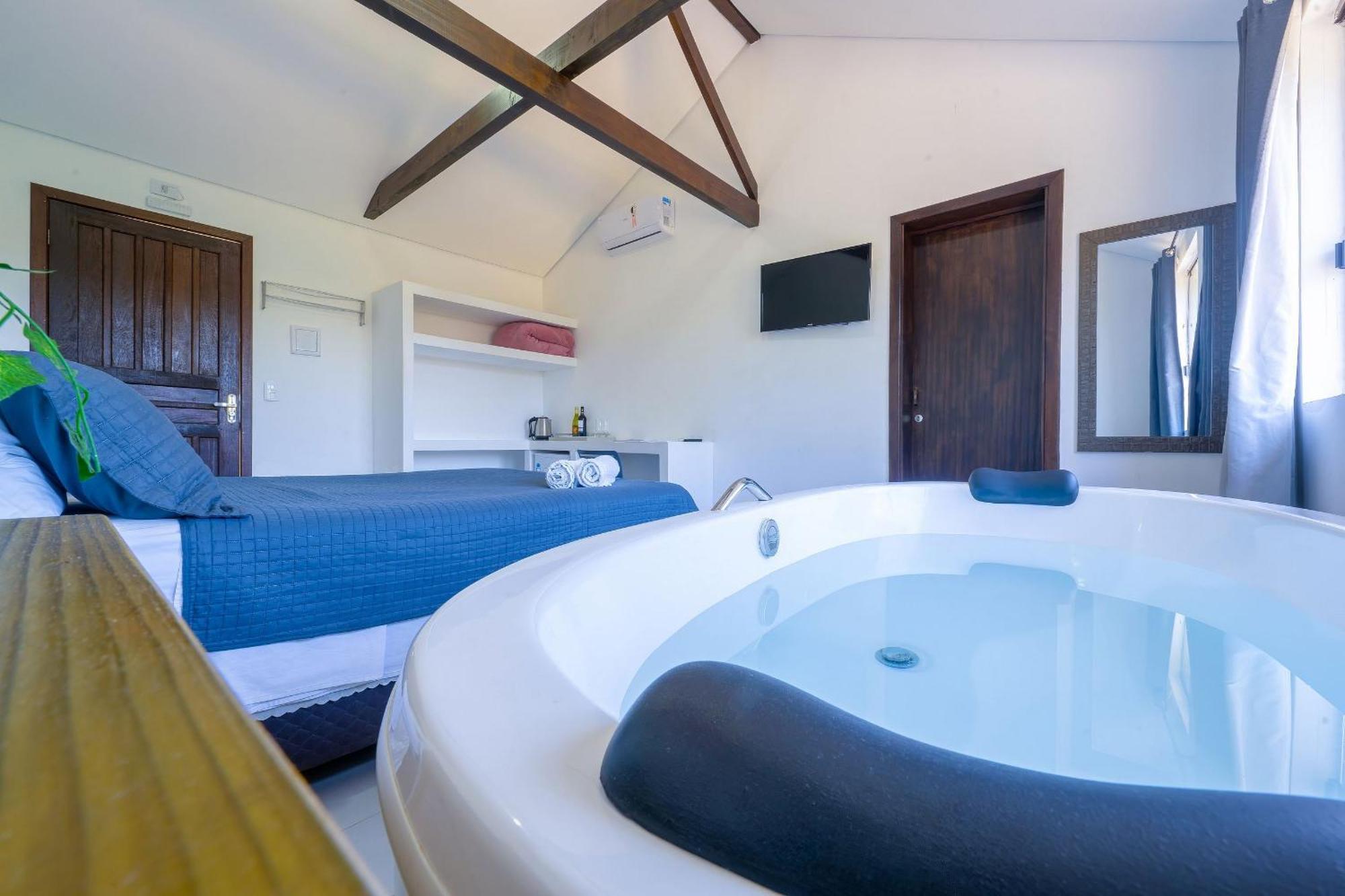 Queen Suite Spa Bath,1648927115:JPEG