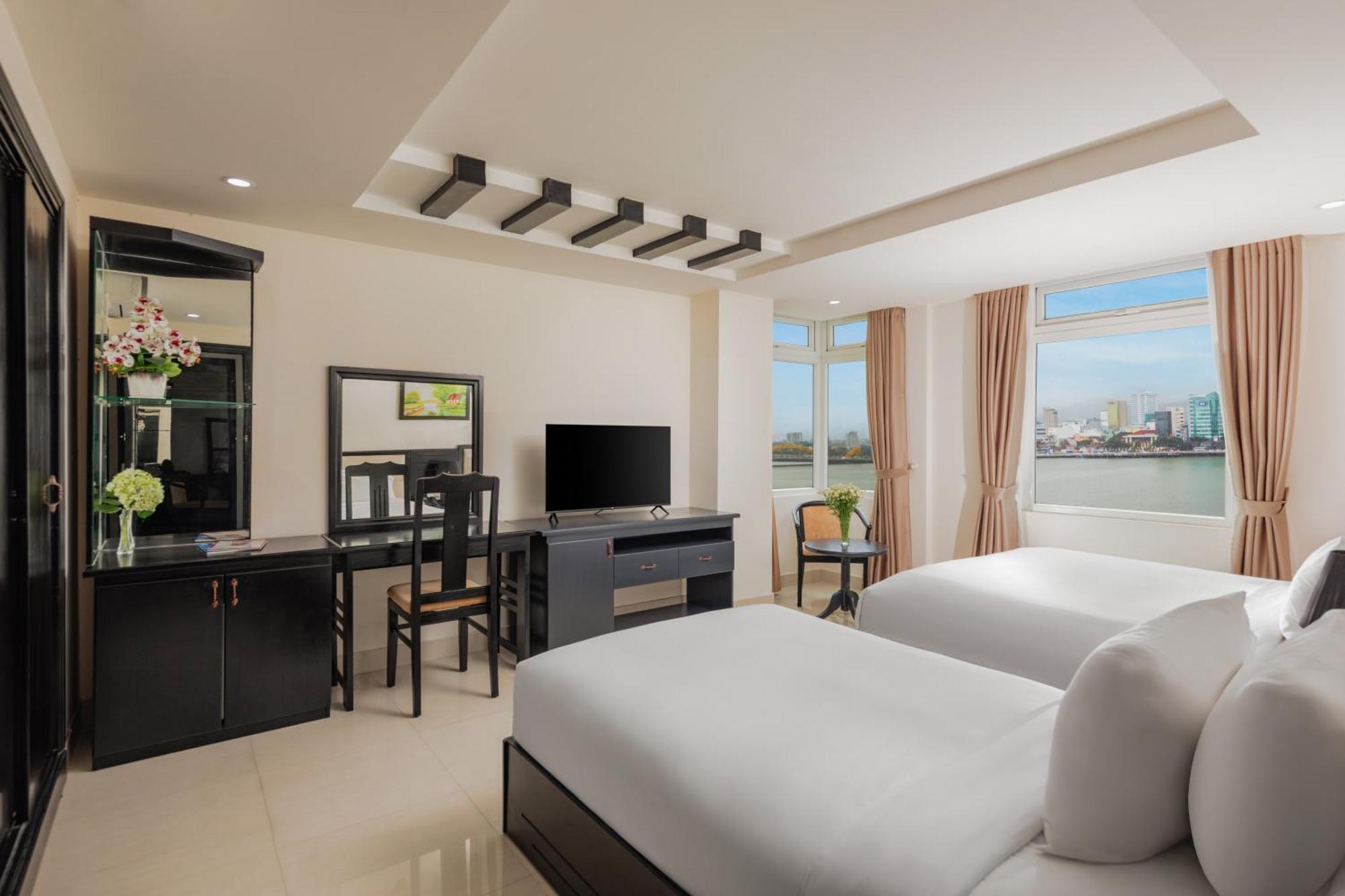 Family Suite with River View,1651182433:JPEG