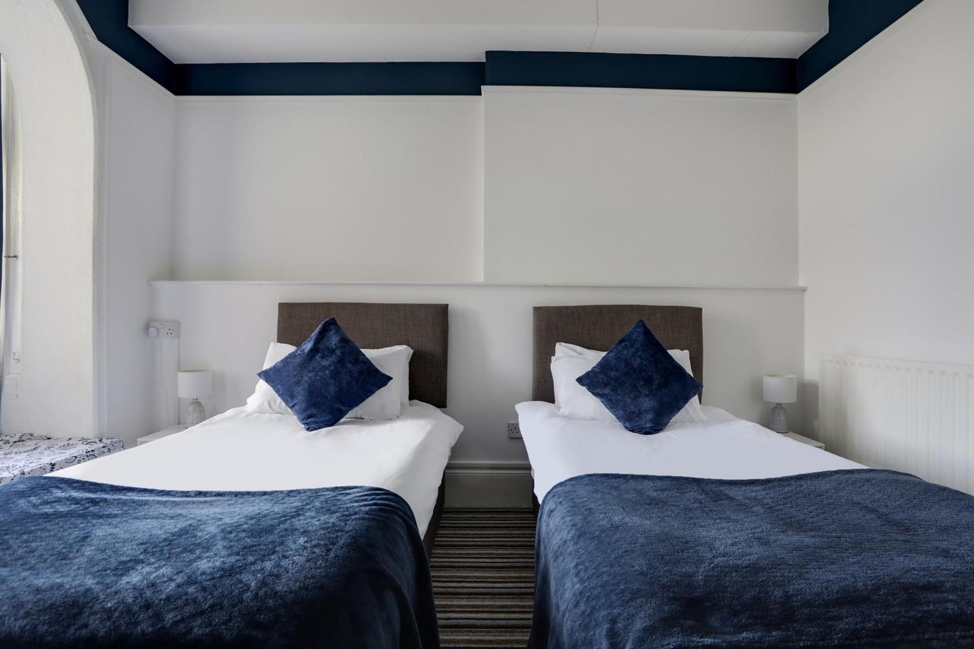 Standard Double or Twin Room with Sea View,1658131633:JPEG