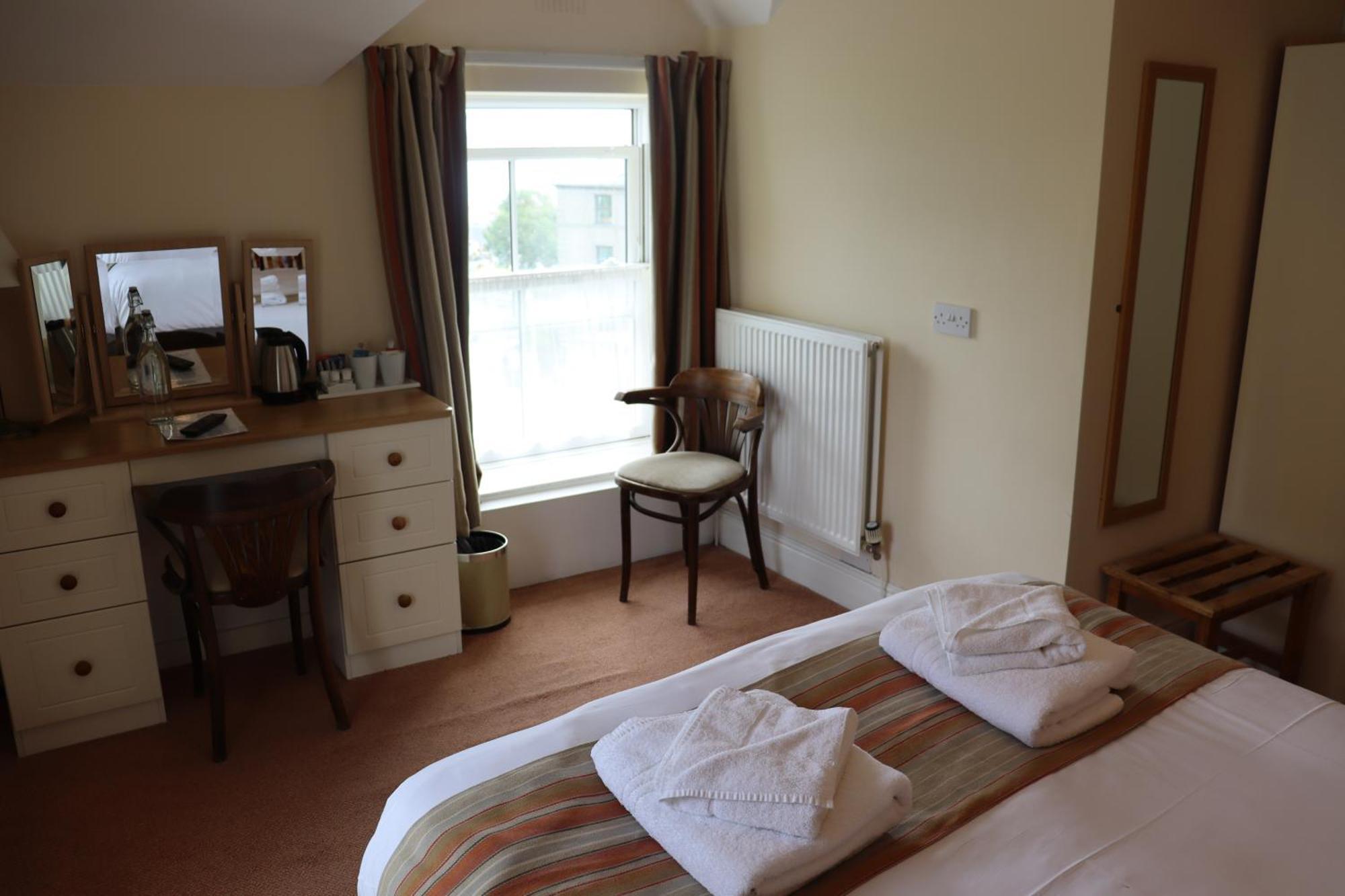 Double Room Sea View,1742715175:JPEG