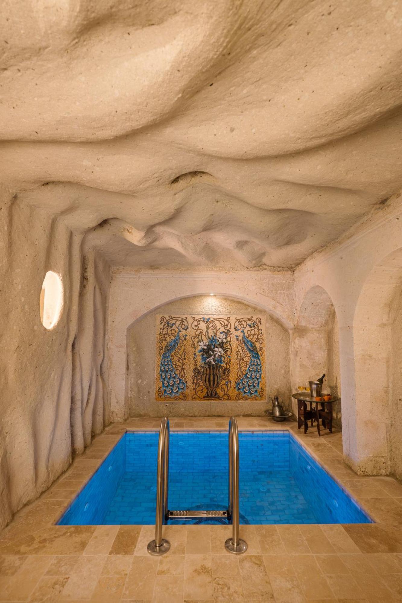 Suite Private Pool,1698856471:JPEG