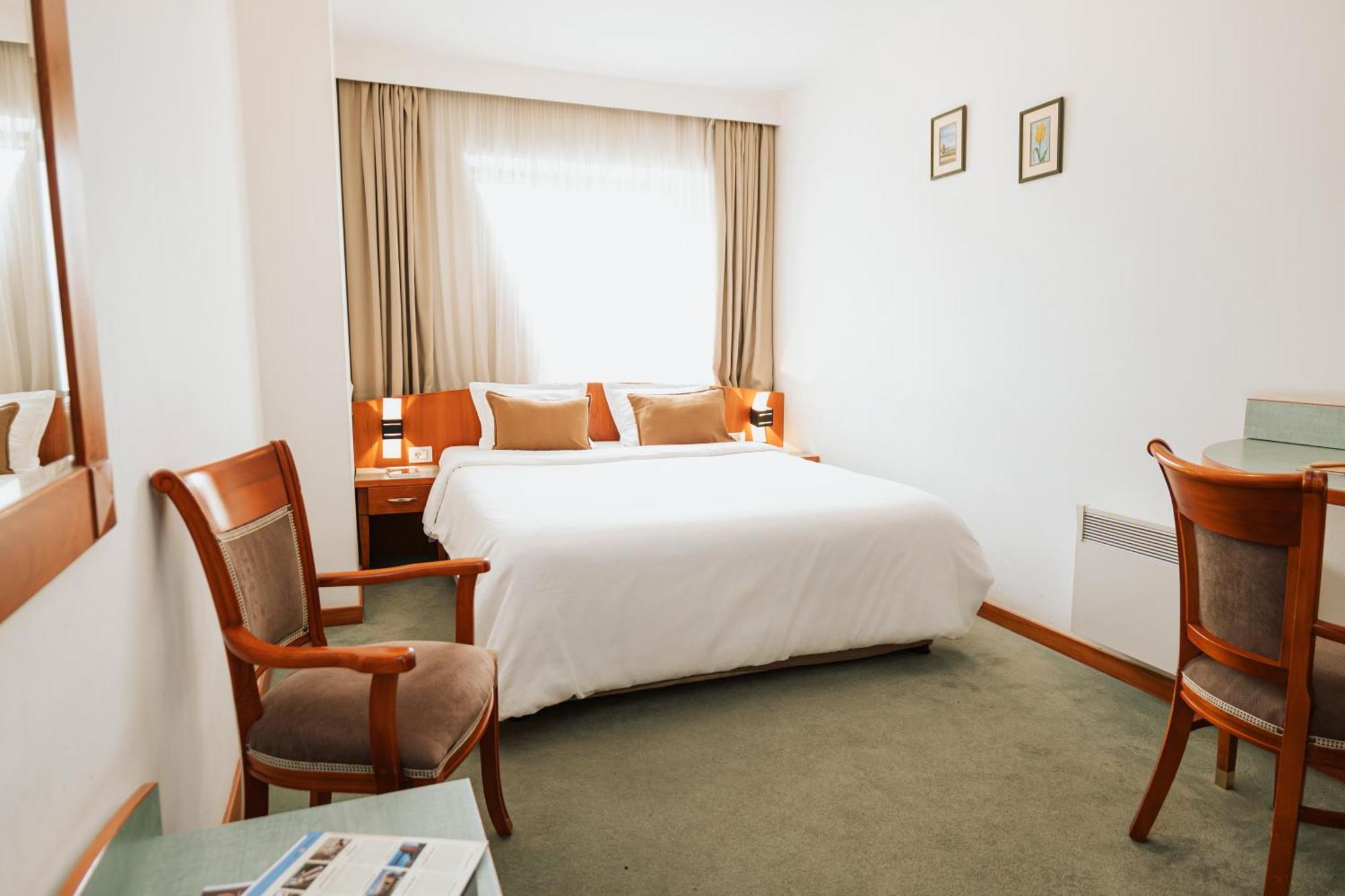 Classic Double Room