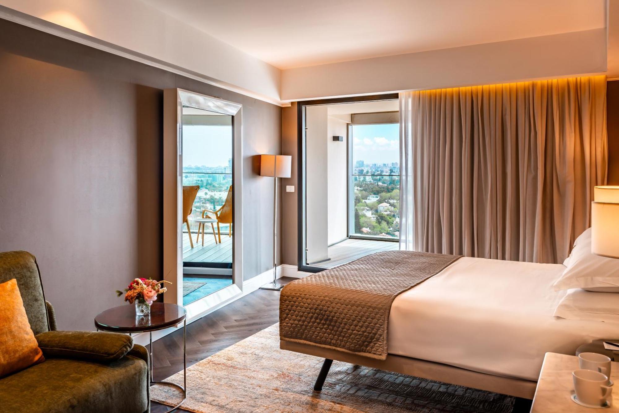Deluxe Room City View with Balcony,1681723338:JPEG