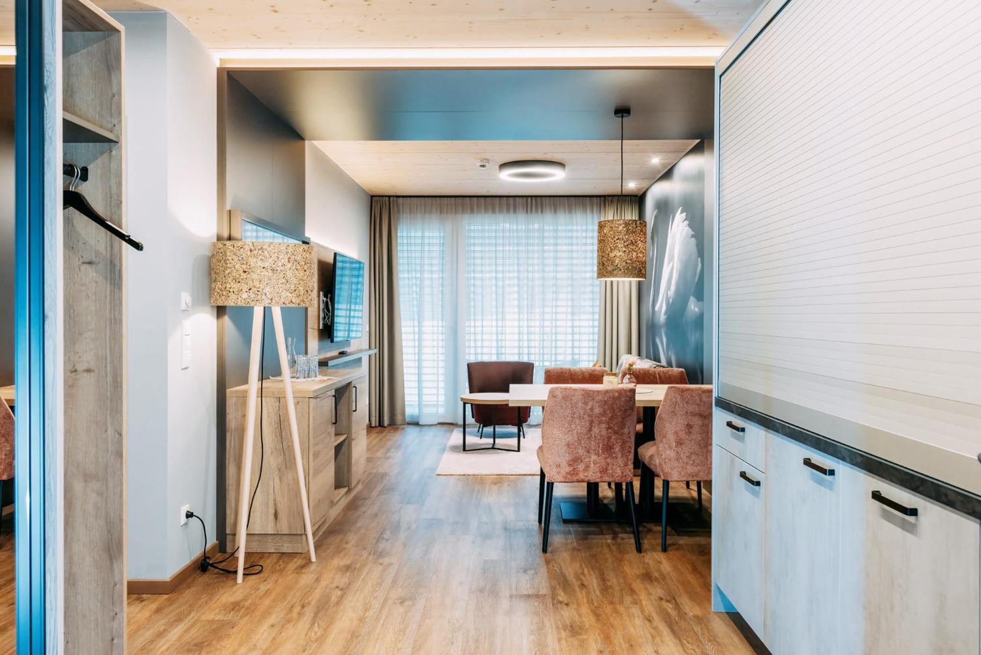 One-Bedroom Suite,1683804015:JPEG