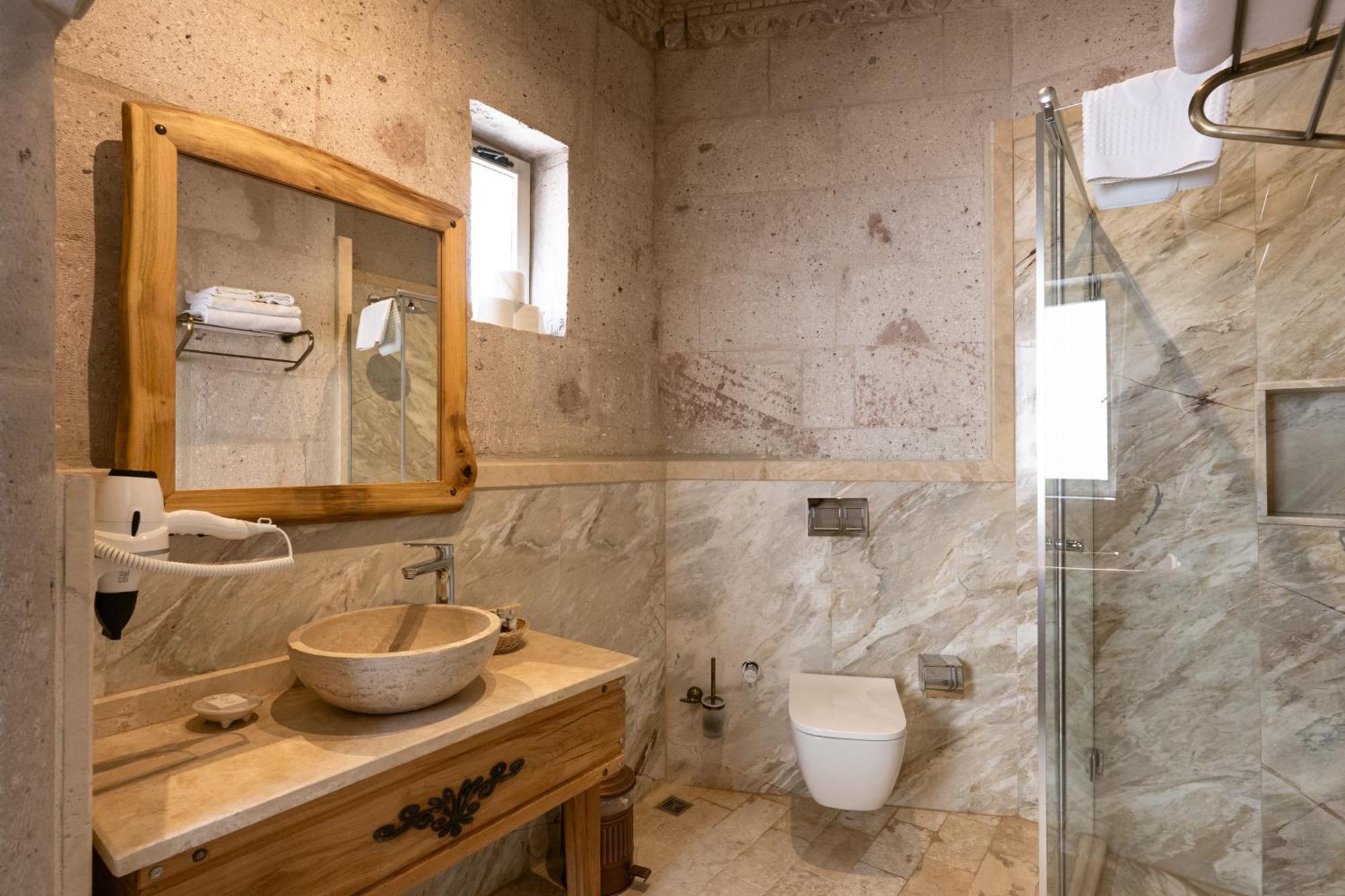 Junior Suite,1698856497:JPEG