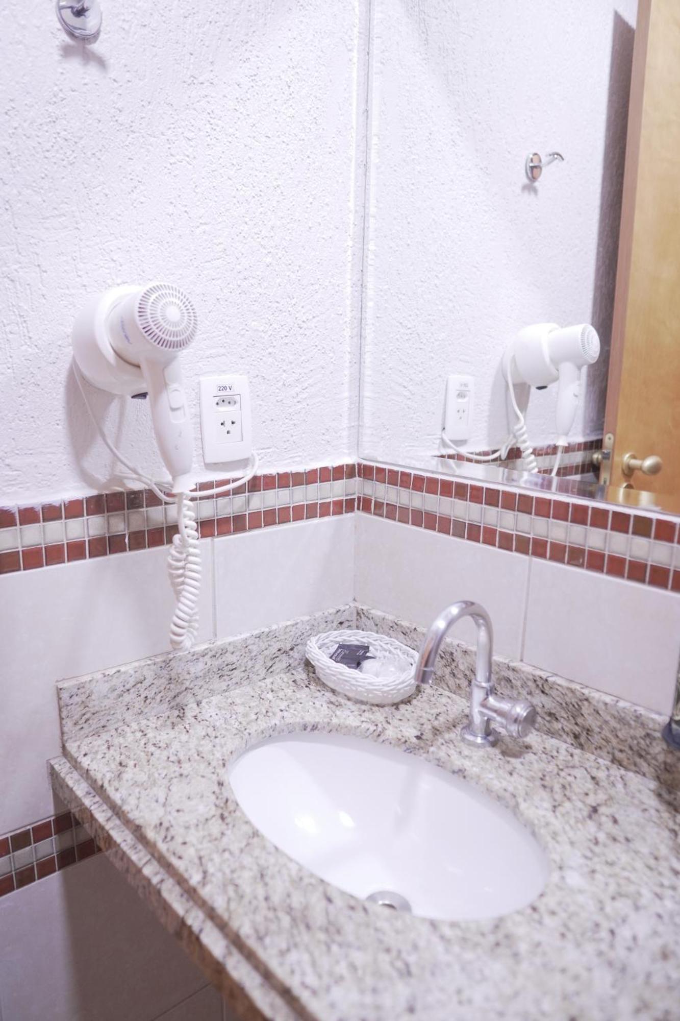 Double or Twin Room,1704930320:JPEG