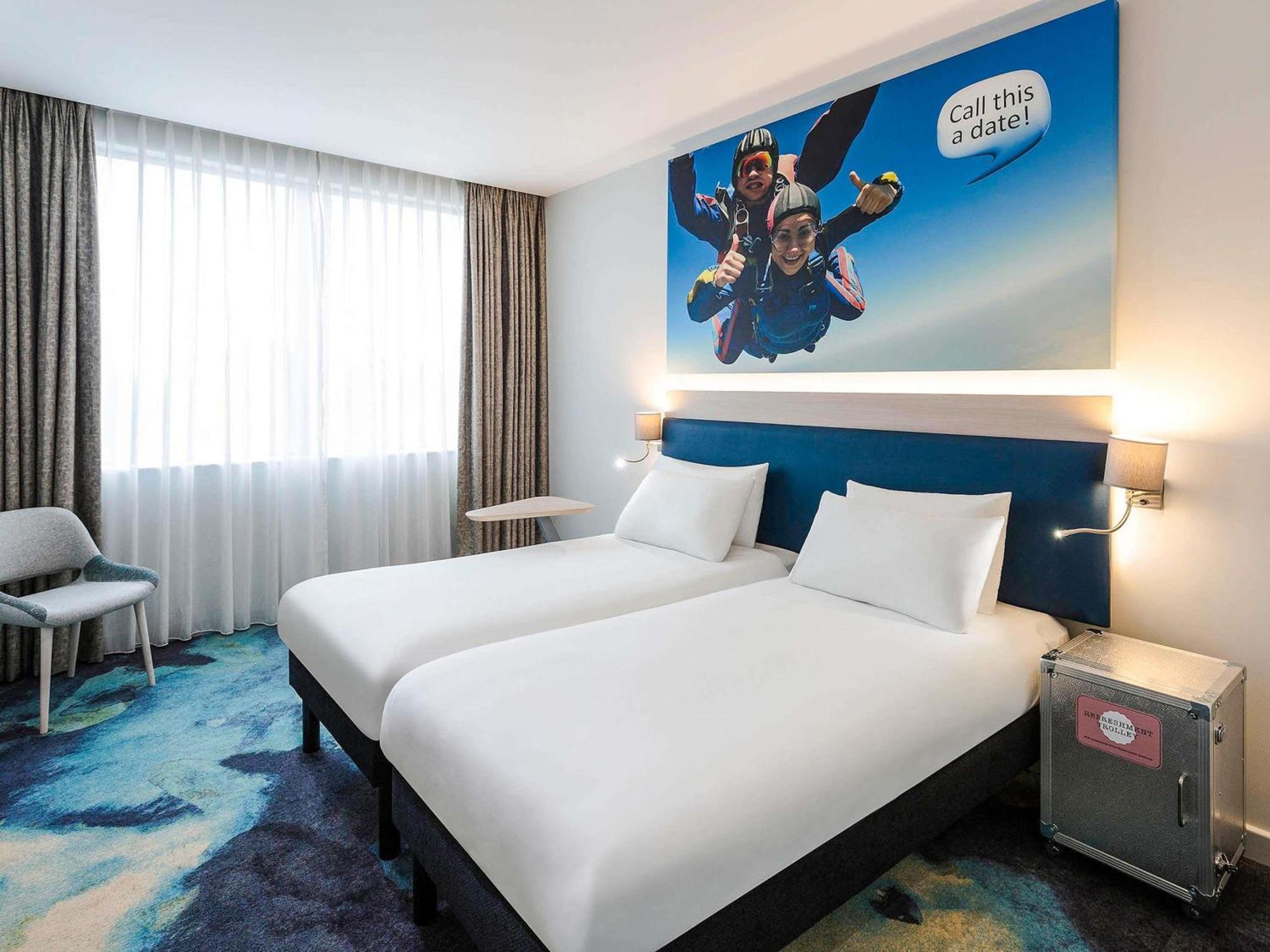 Twin Room,1705013534:JPEG