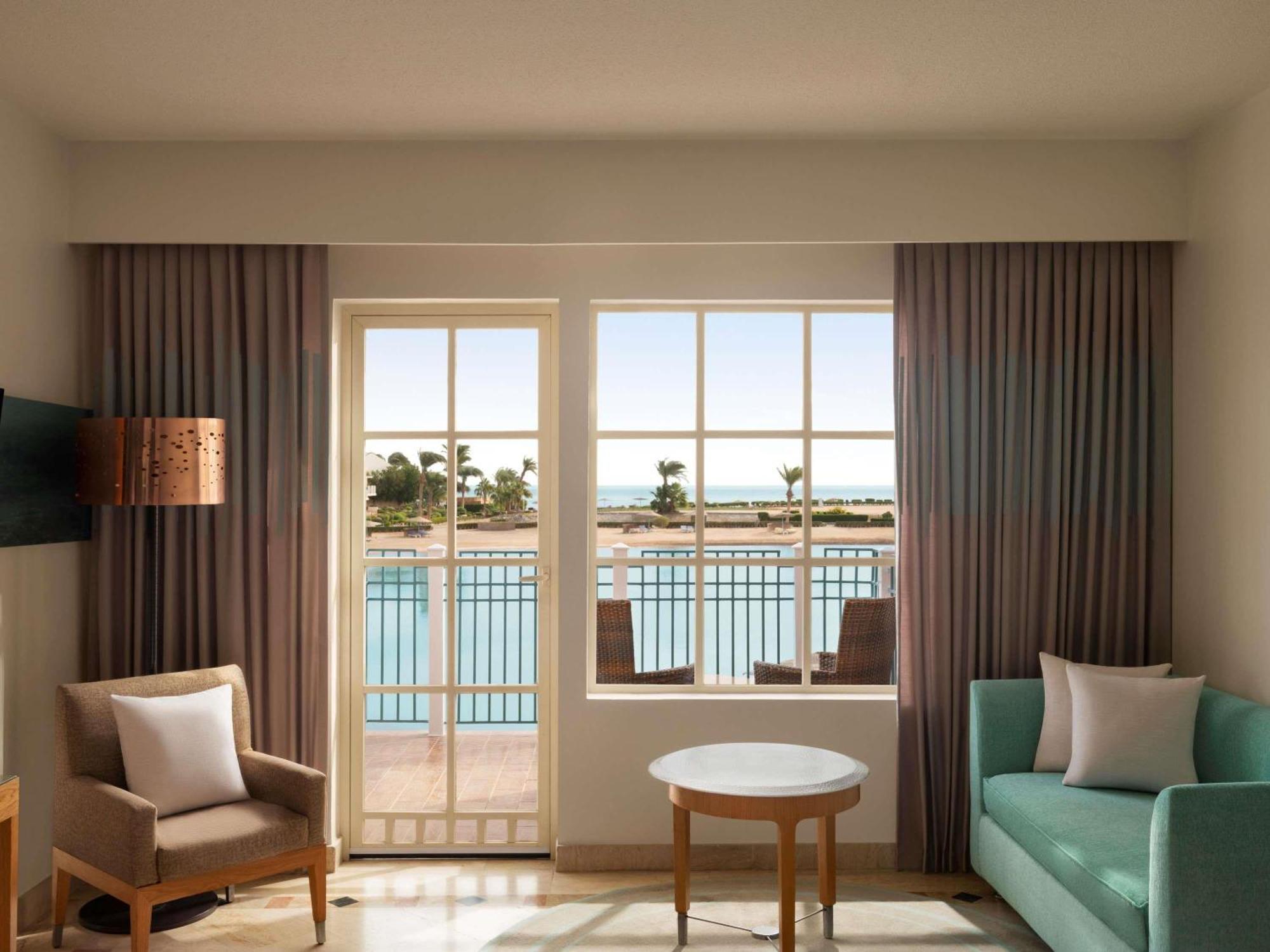 Deluxe King Room Lagoon View,1771741680:JPEG