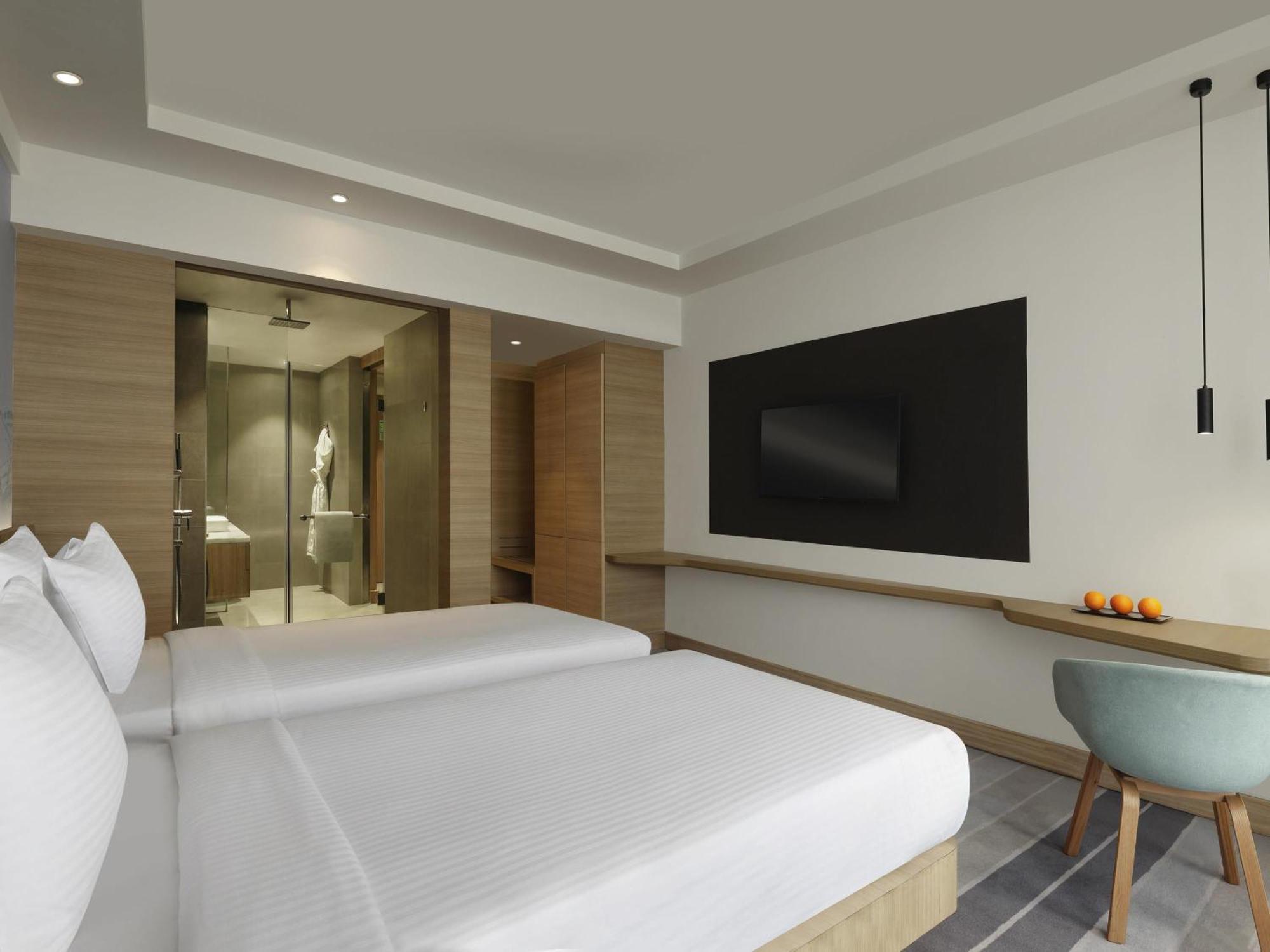 Superior Twin Room with City View,1730024255:JPEG