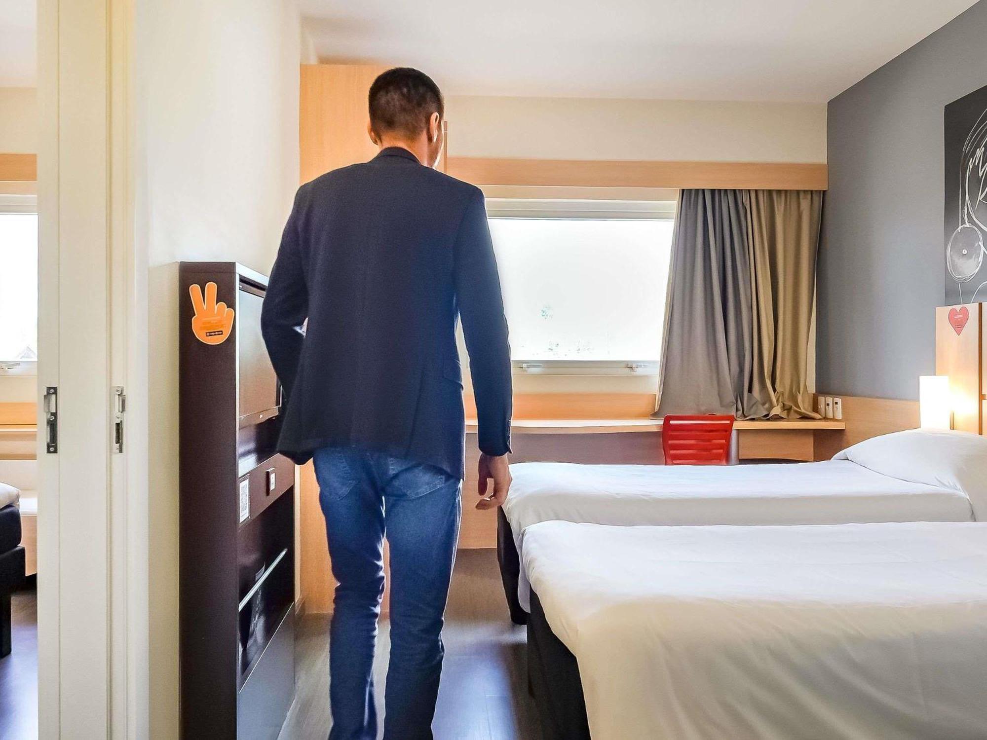 Standard Twin Room,1717113435:JPEG