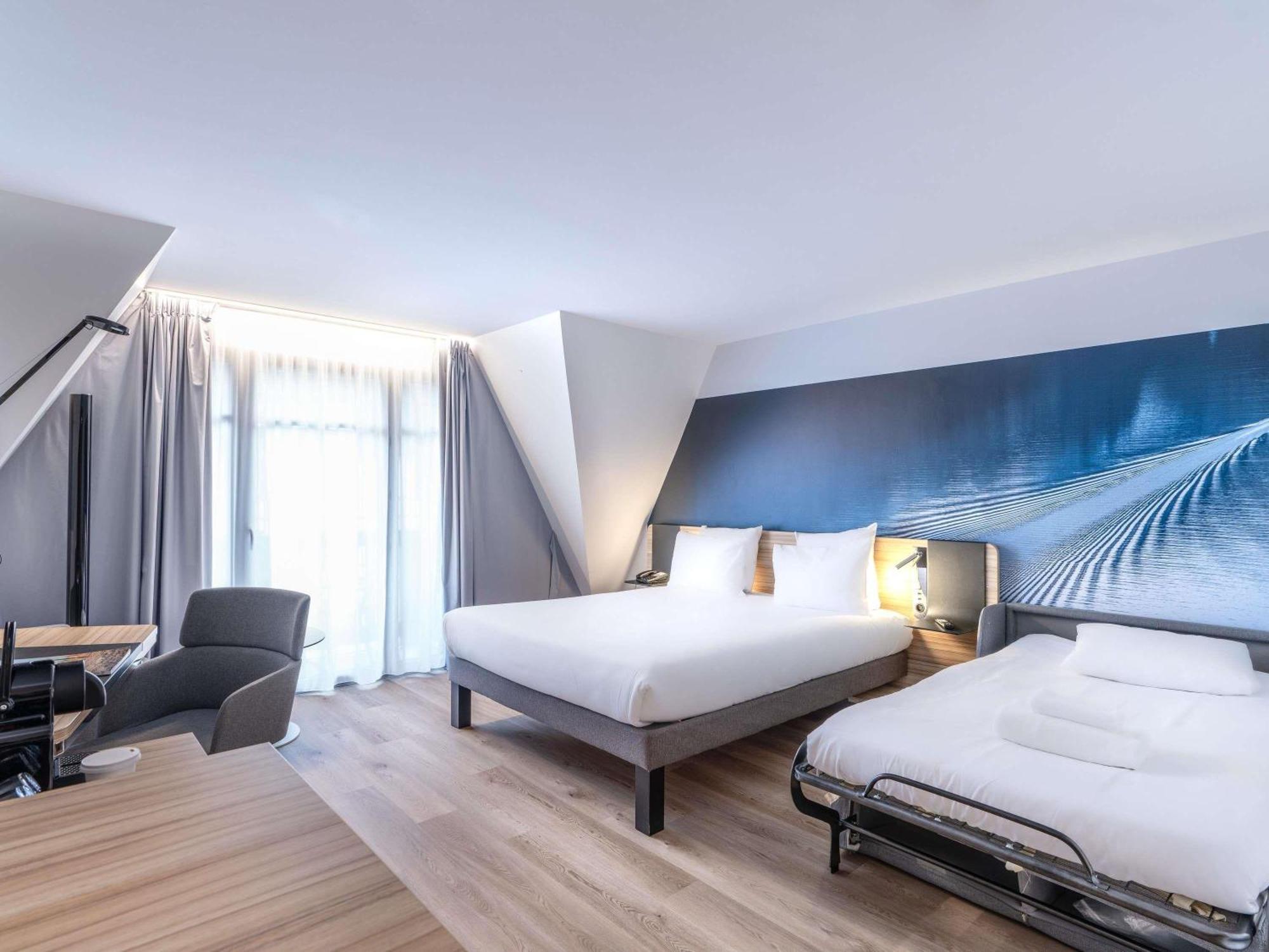 Executive Double Room with Sofa Bed and Balcony,1723038148:JPEG