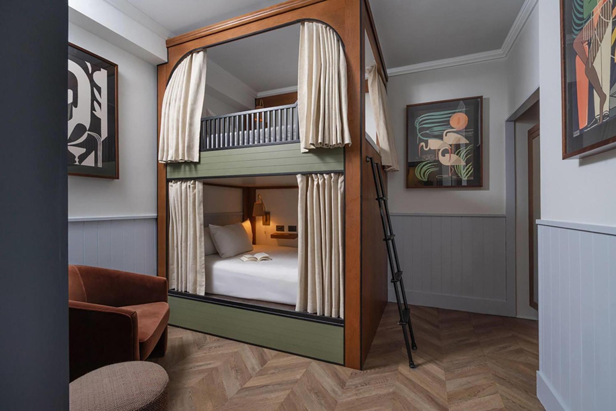 Two-Bedroom King Suite Double Bunk Bed Non-Smoking,1729995121:JPEG