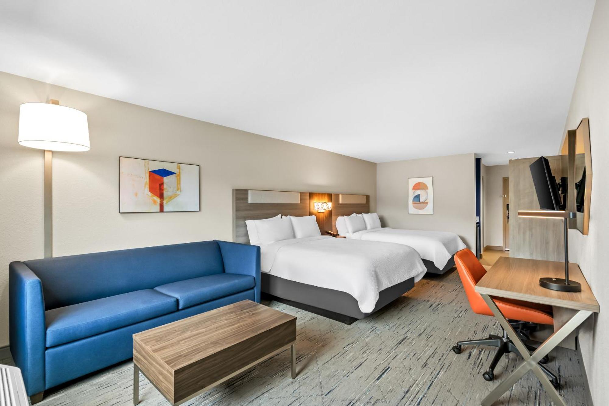 Queen Suite with Two Queen Beds,1730045397:JPEG