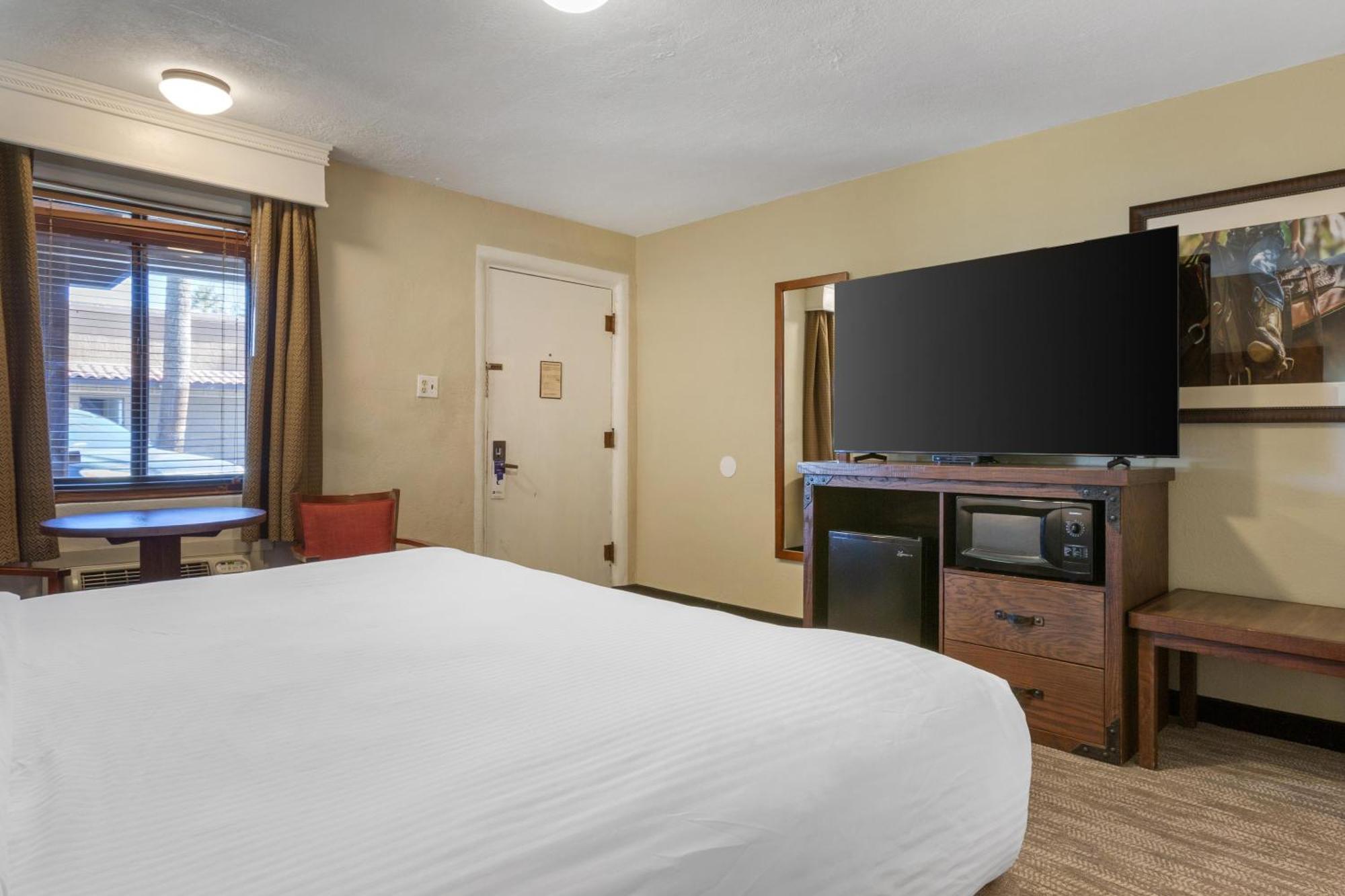 King Room,1739480895:JPEG
