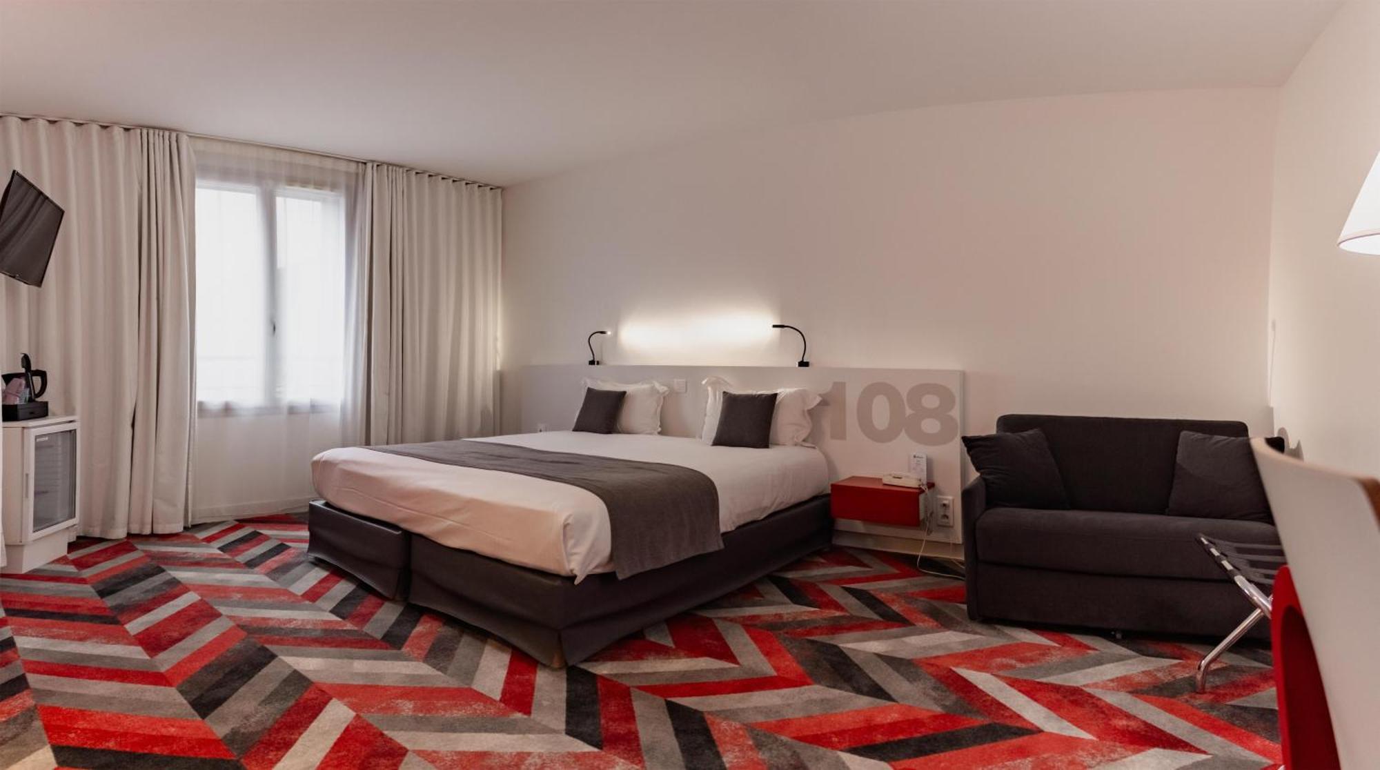 Superior King Room,1742624724:JPEG