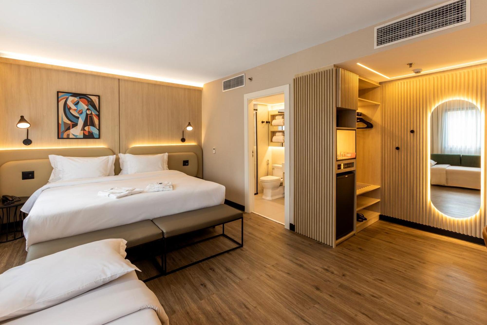 Luxo Triplo Casal - 1 Cama Casal e 1 Sofá Cama,1742683869:JPEG