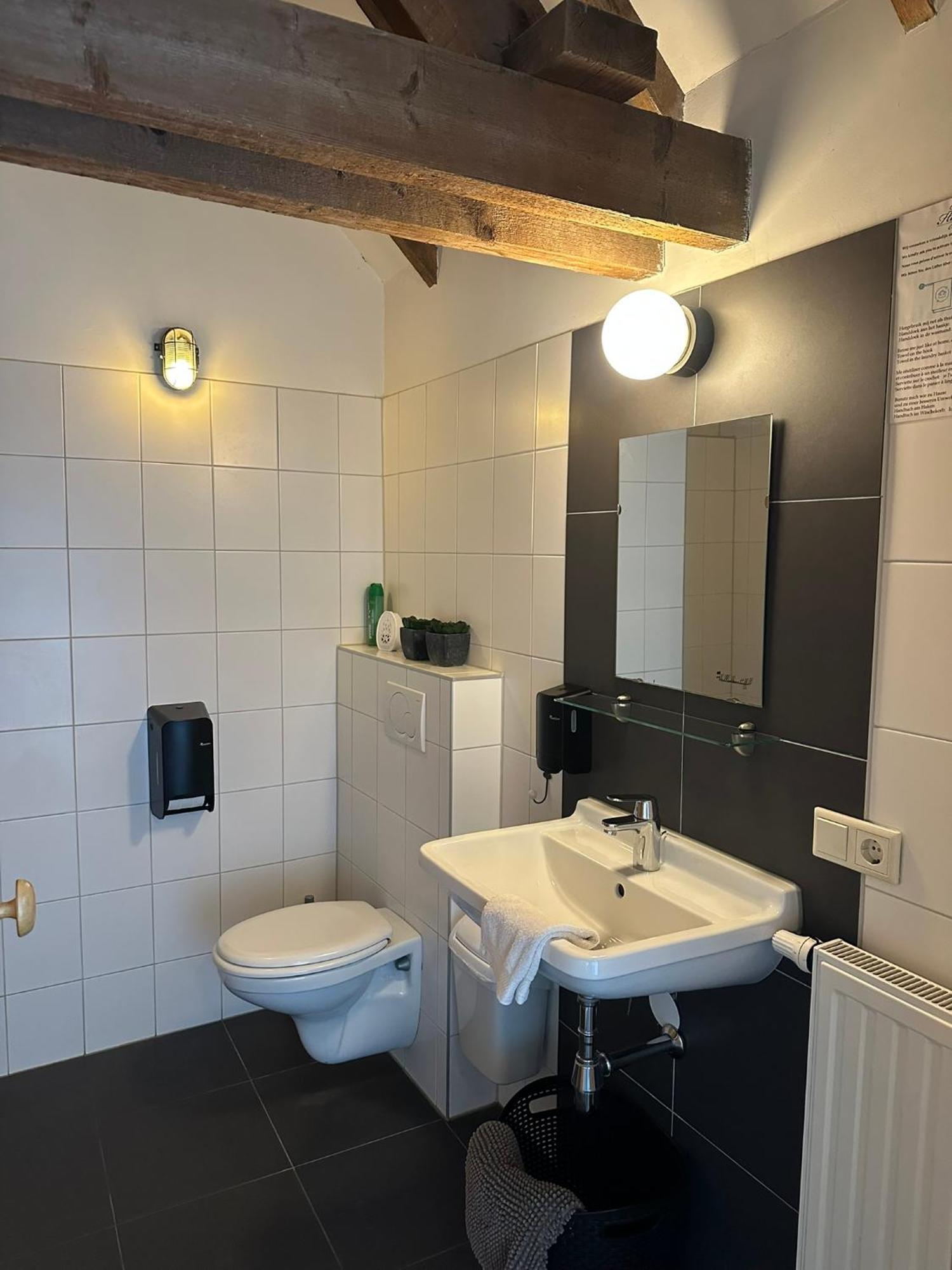 Apartment Split Level,1742766666:JPEG