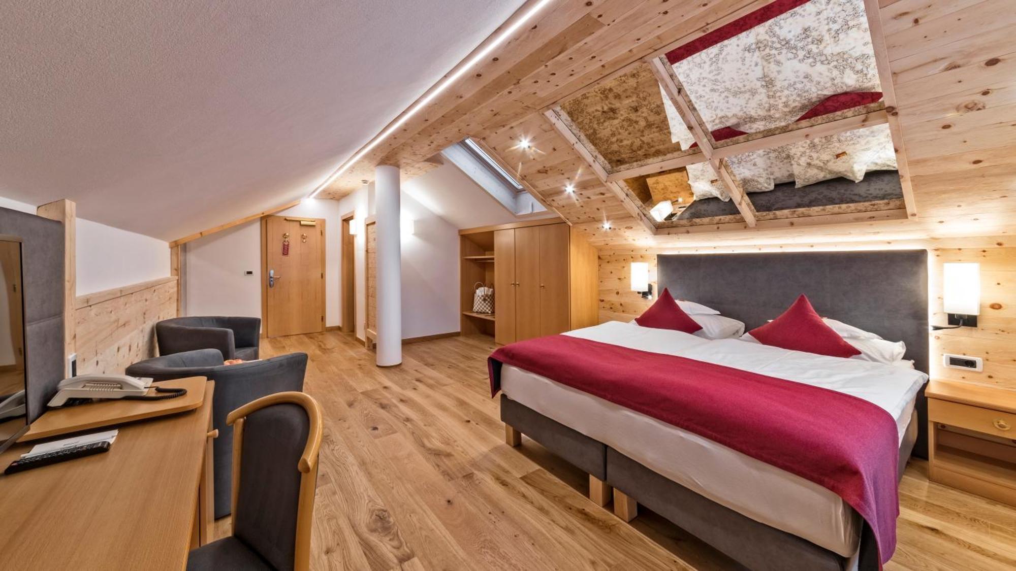 Junior Suite,1742812675:JPEG