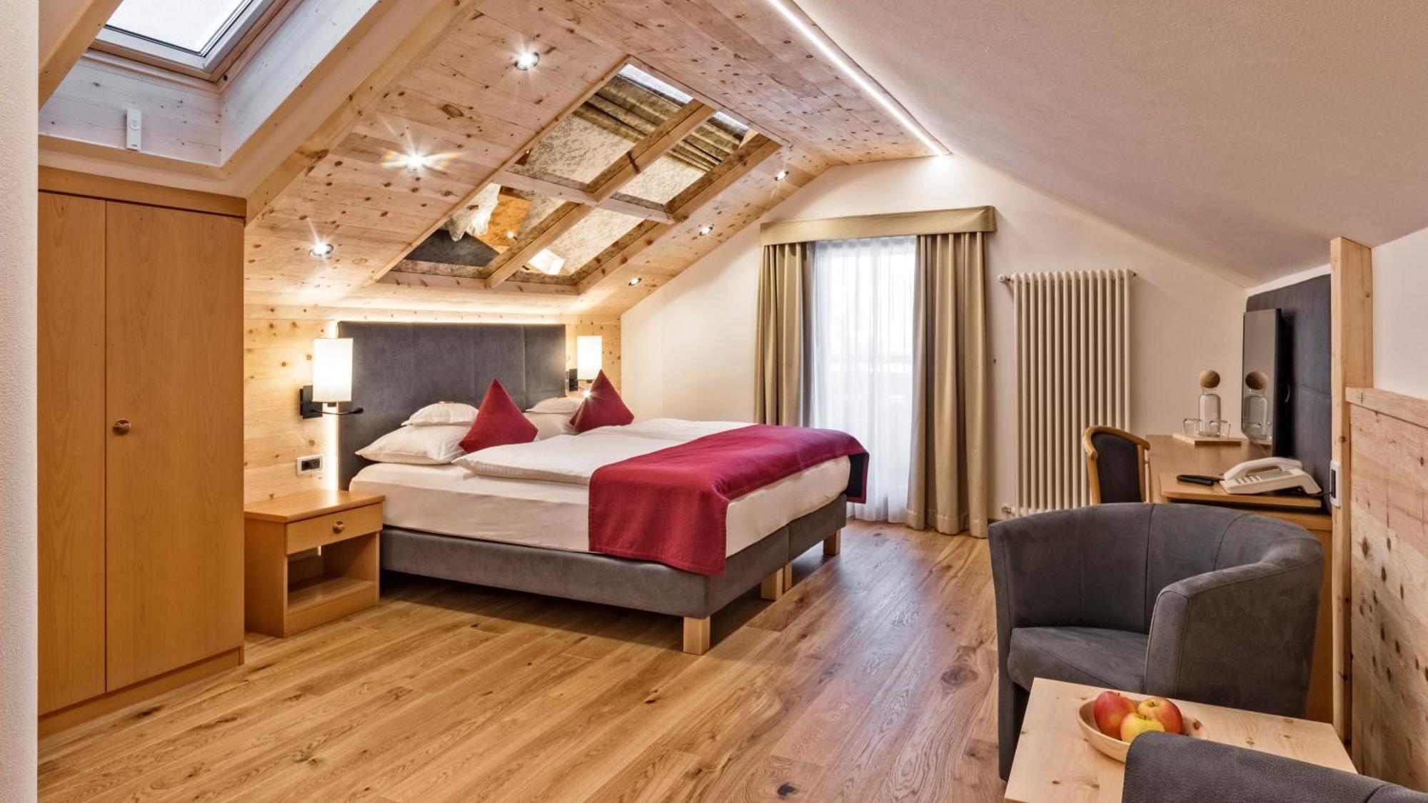 Deluxe Double Room Balcony,1742812691:JPEG