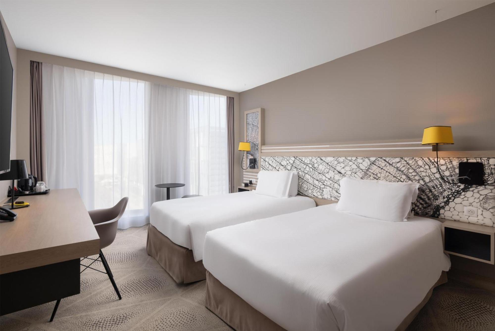 Twin Room,1743167104:JPEG