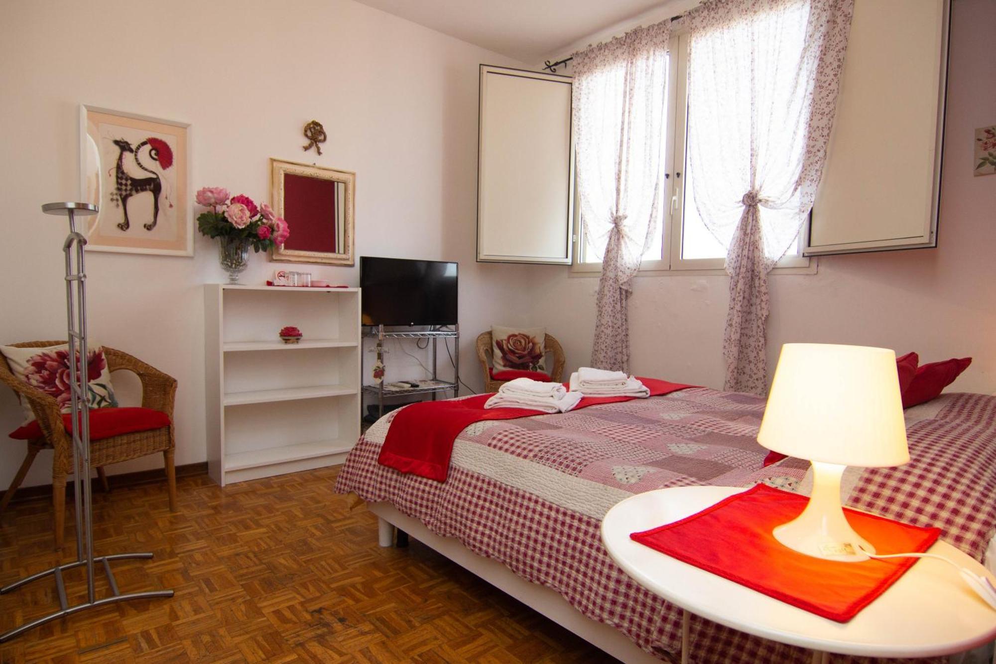 Large Double Room,1758554520:JPEG