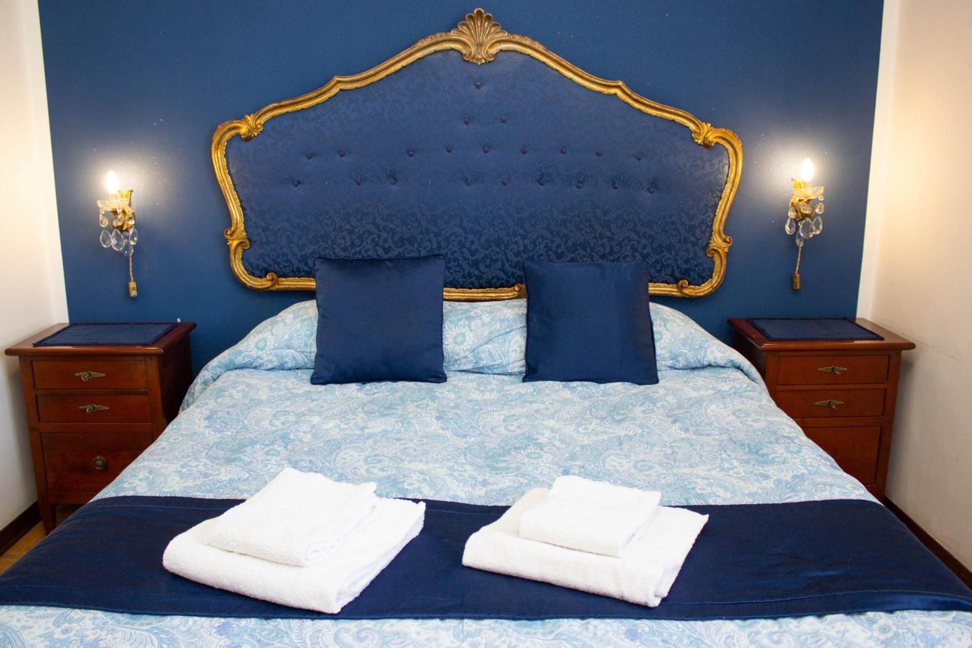 Double Room,1758554979:JPEG