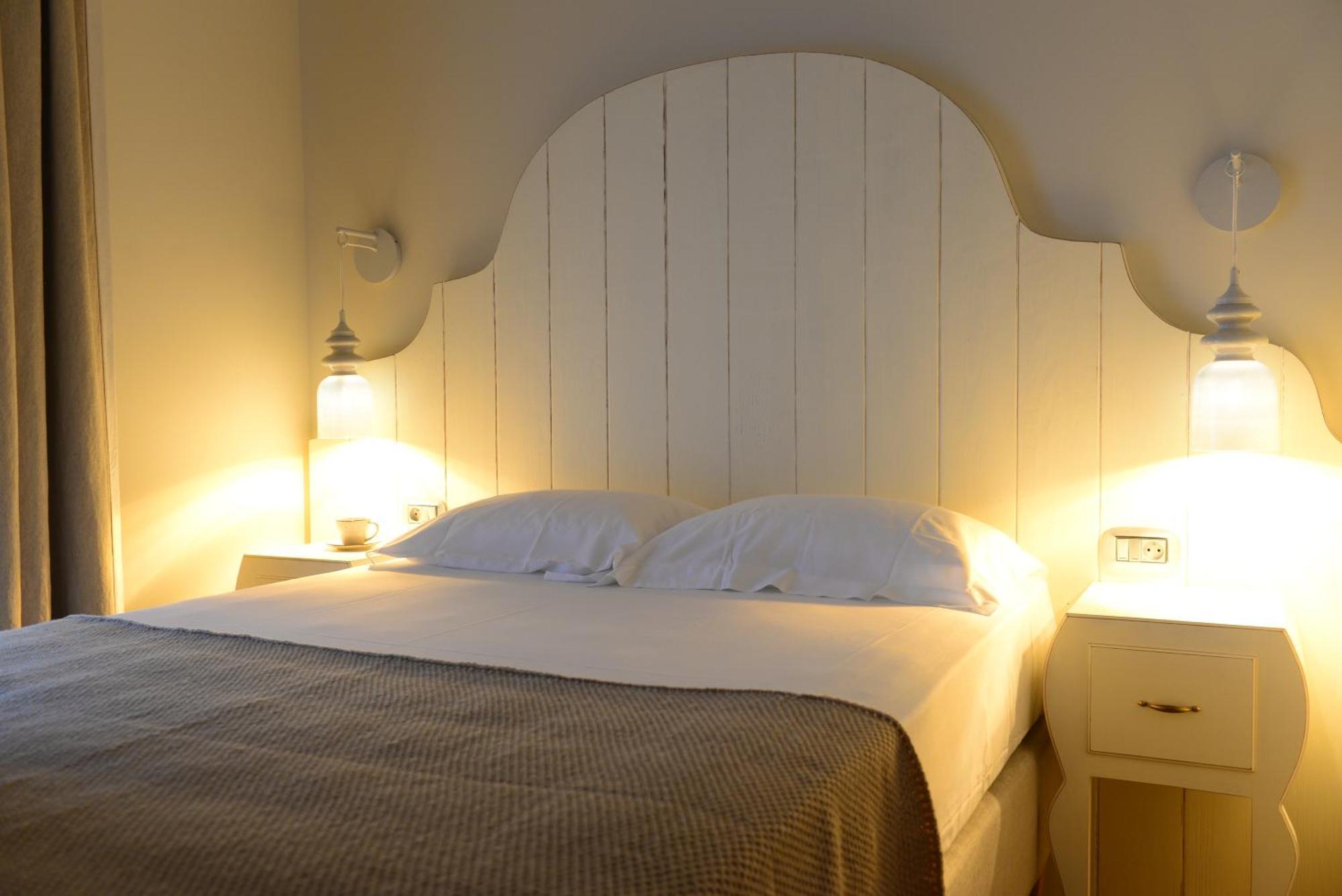 Triple Room,1765815793:JPEG