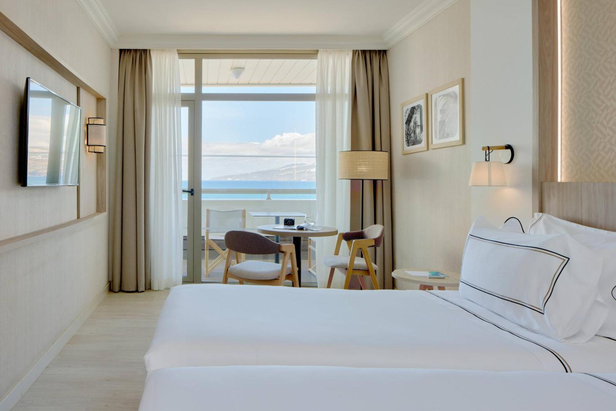 Twin Room with Frontal Sea View,1765843417:JPEG