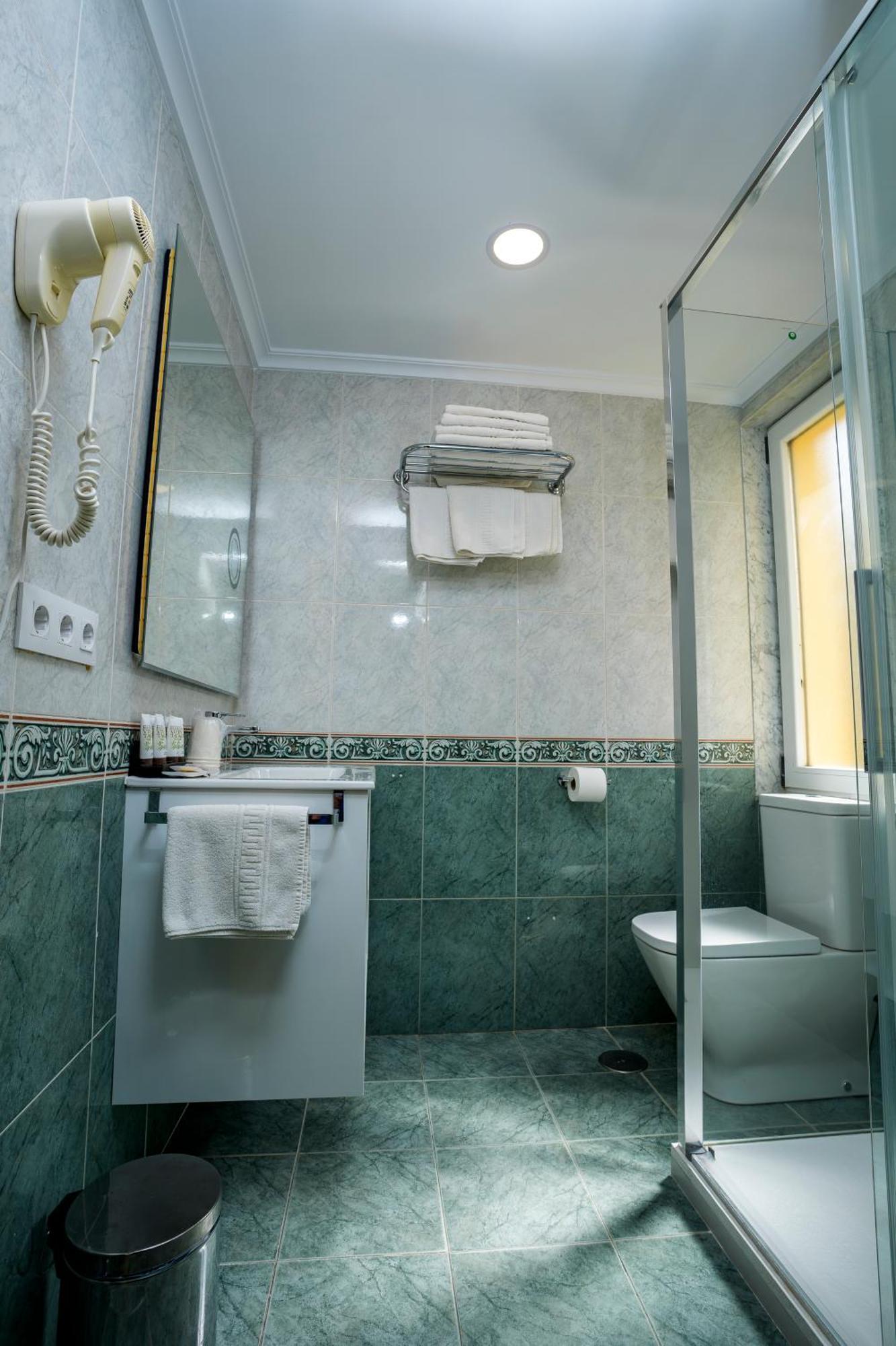 Standard Triple Room Sea View,1765867288:JPEG