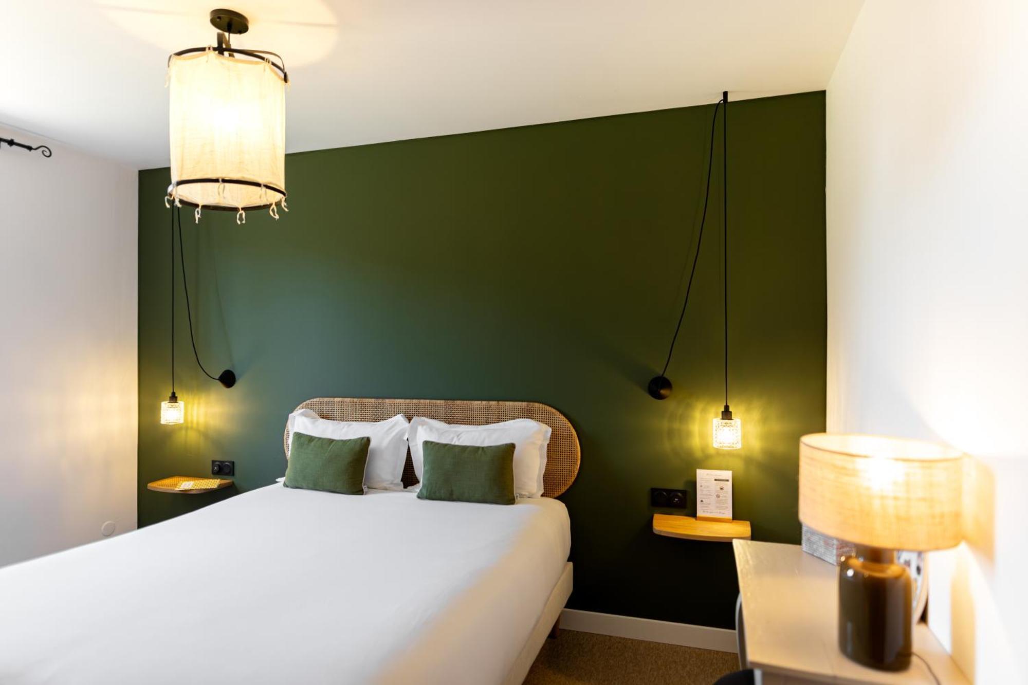 Double Room,1769497474:JPEG
