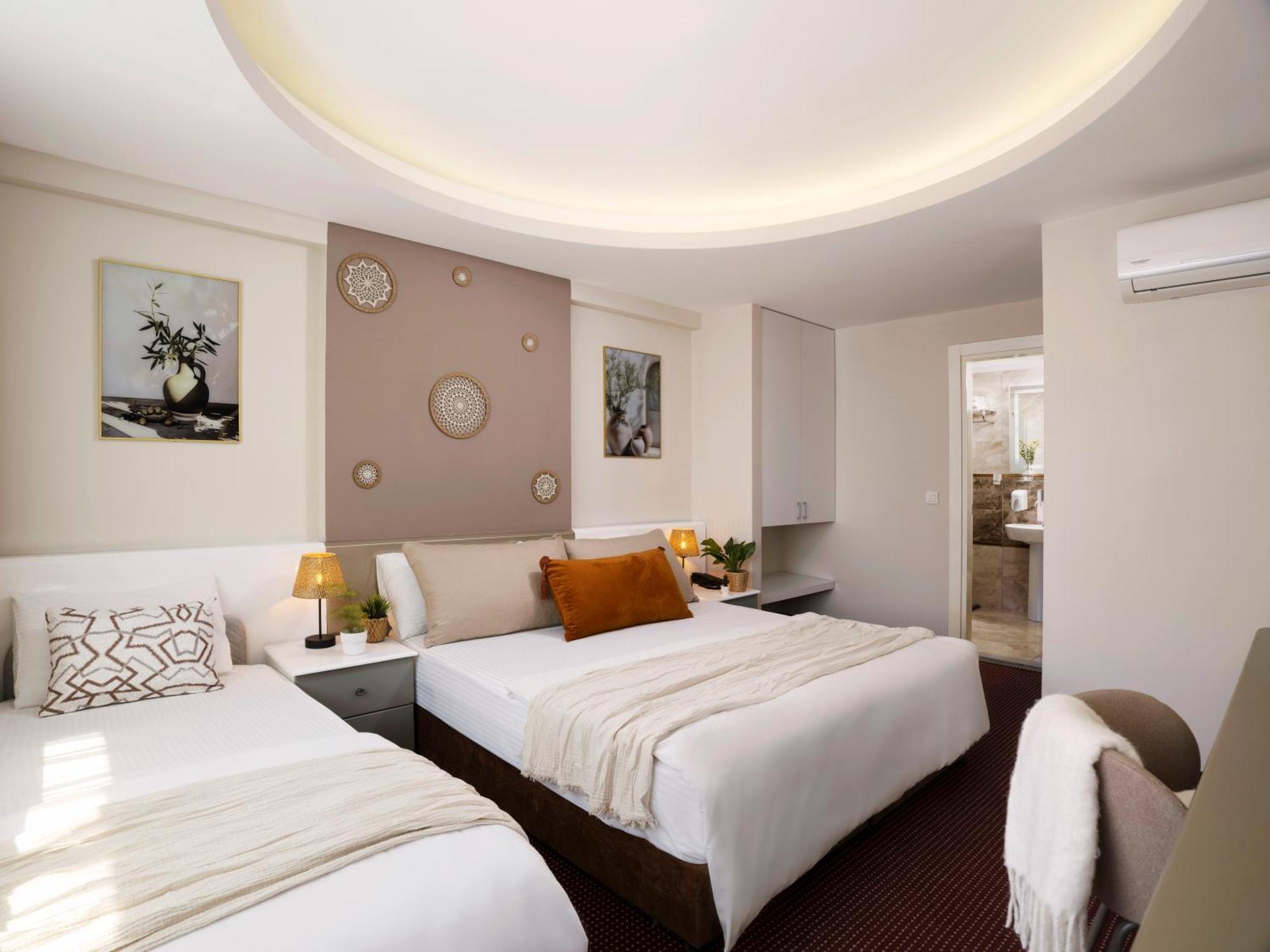 Standard Triple Room,1770037329:JPEG