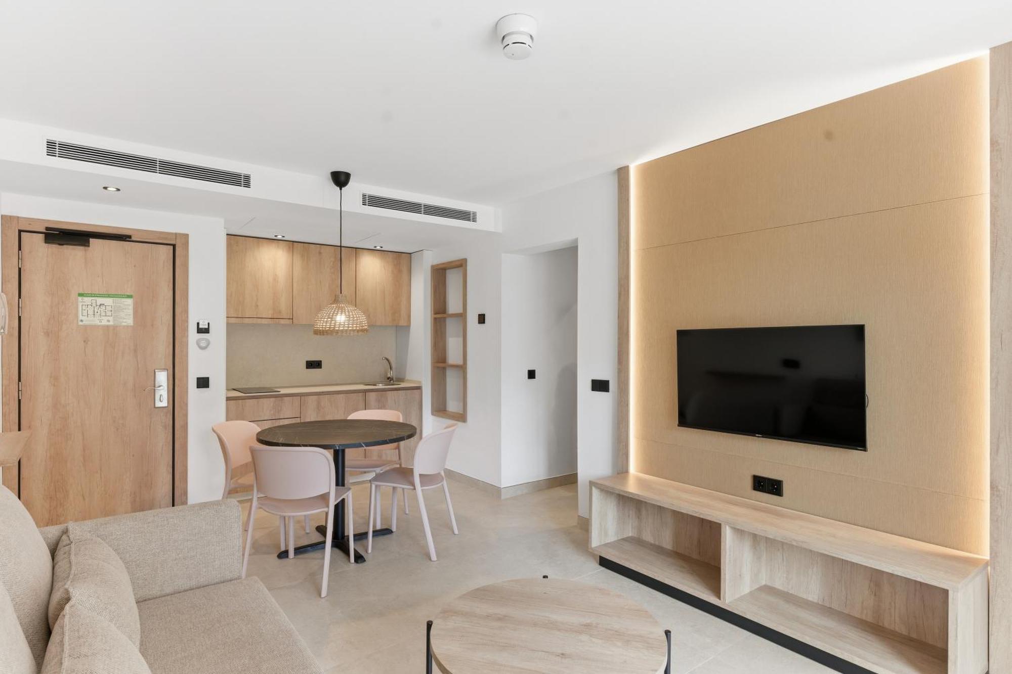 One-Bedroom Apartment Ground Floor,1770482300:JPEG