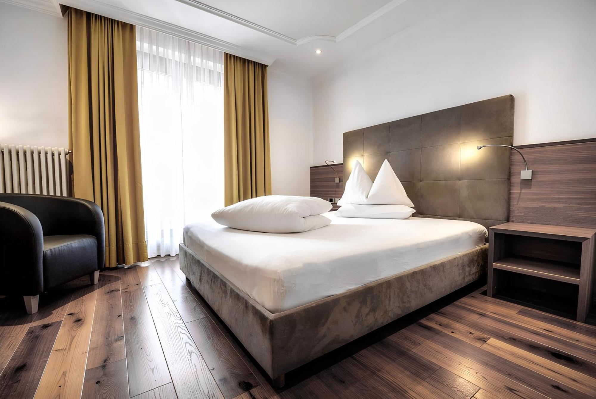 Superior Single Room,1589266917:JPEG