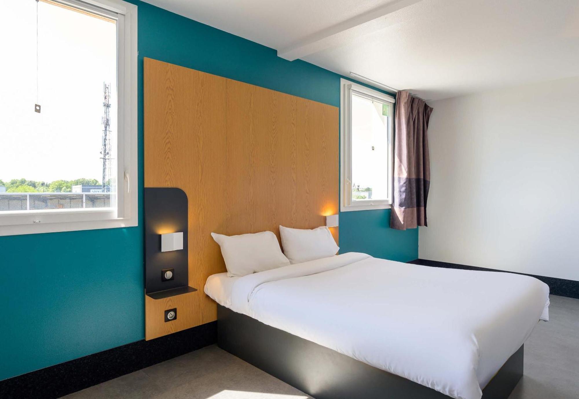 Double Room,1771630556:JPEG