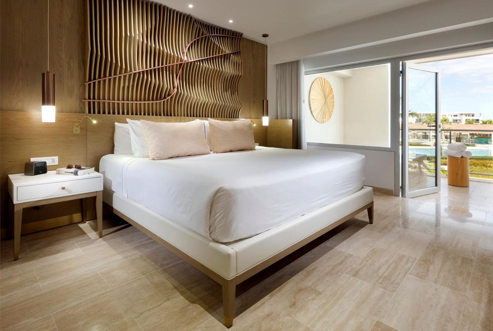 Master Suite,1774756408:JPEG