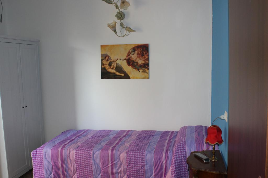 Single Room,1030782286:JPEG