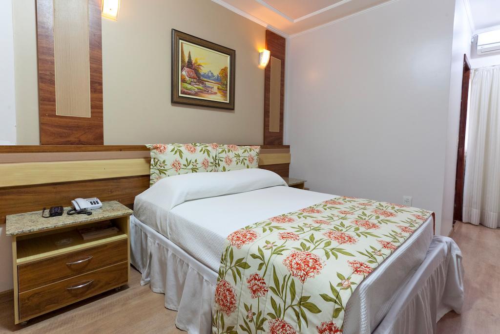 Deluxe Double or Twin Room,235906765:JPEG