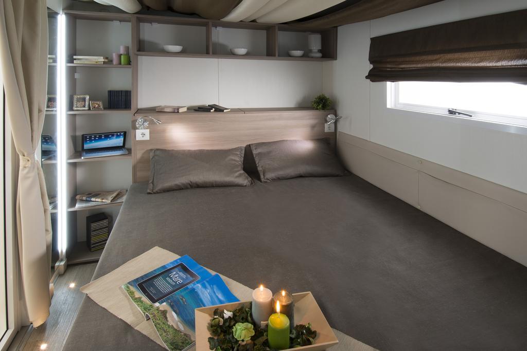 Hybrid Lodge,238898641:JPEG