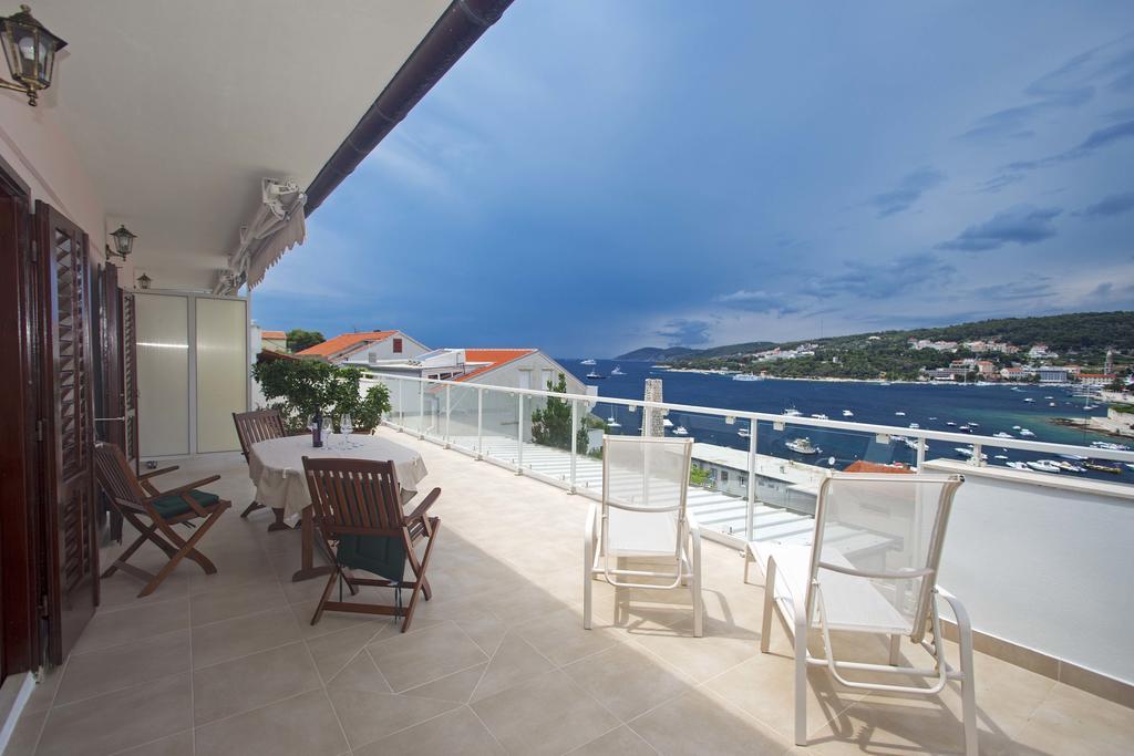 Apartment with Terrace,254739317:JPEG