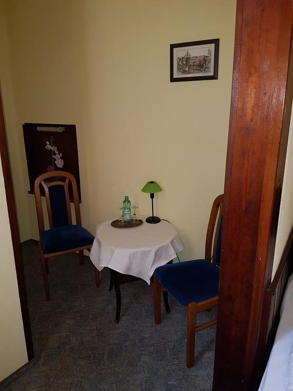Single Room Shower,79700511:JPEG