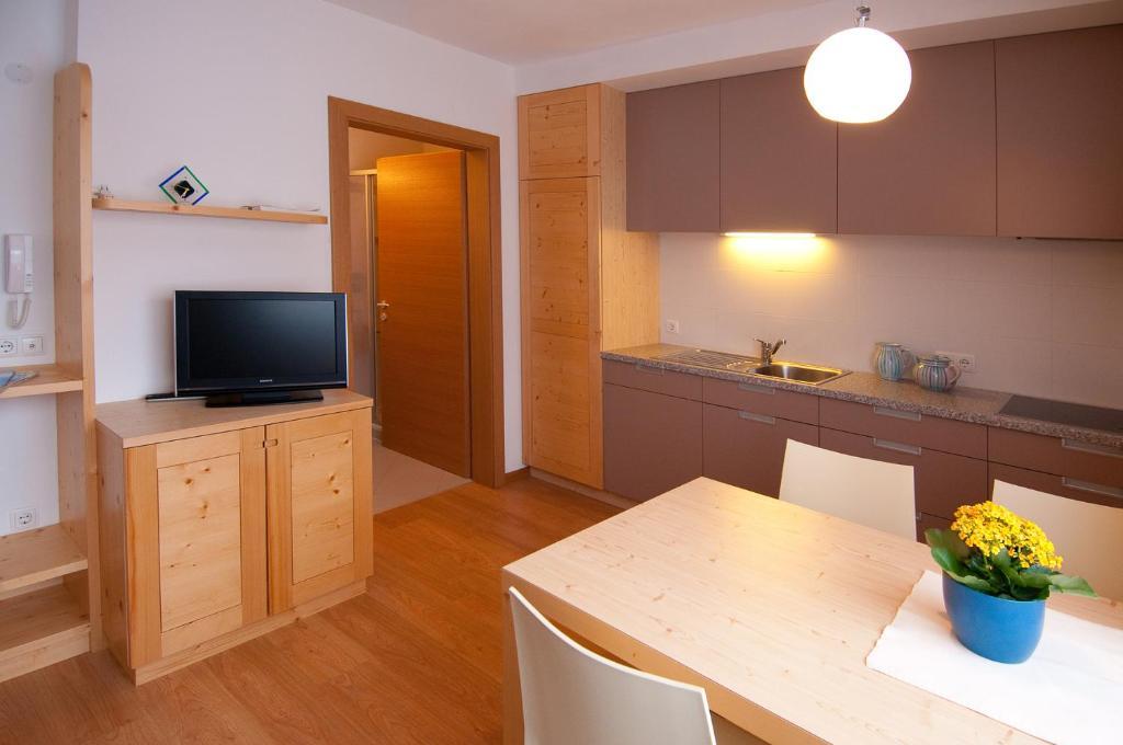Apartment,995059141:JPEG