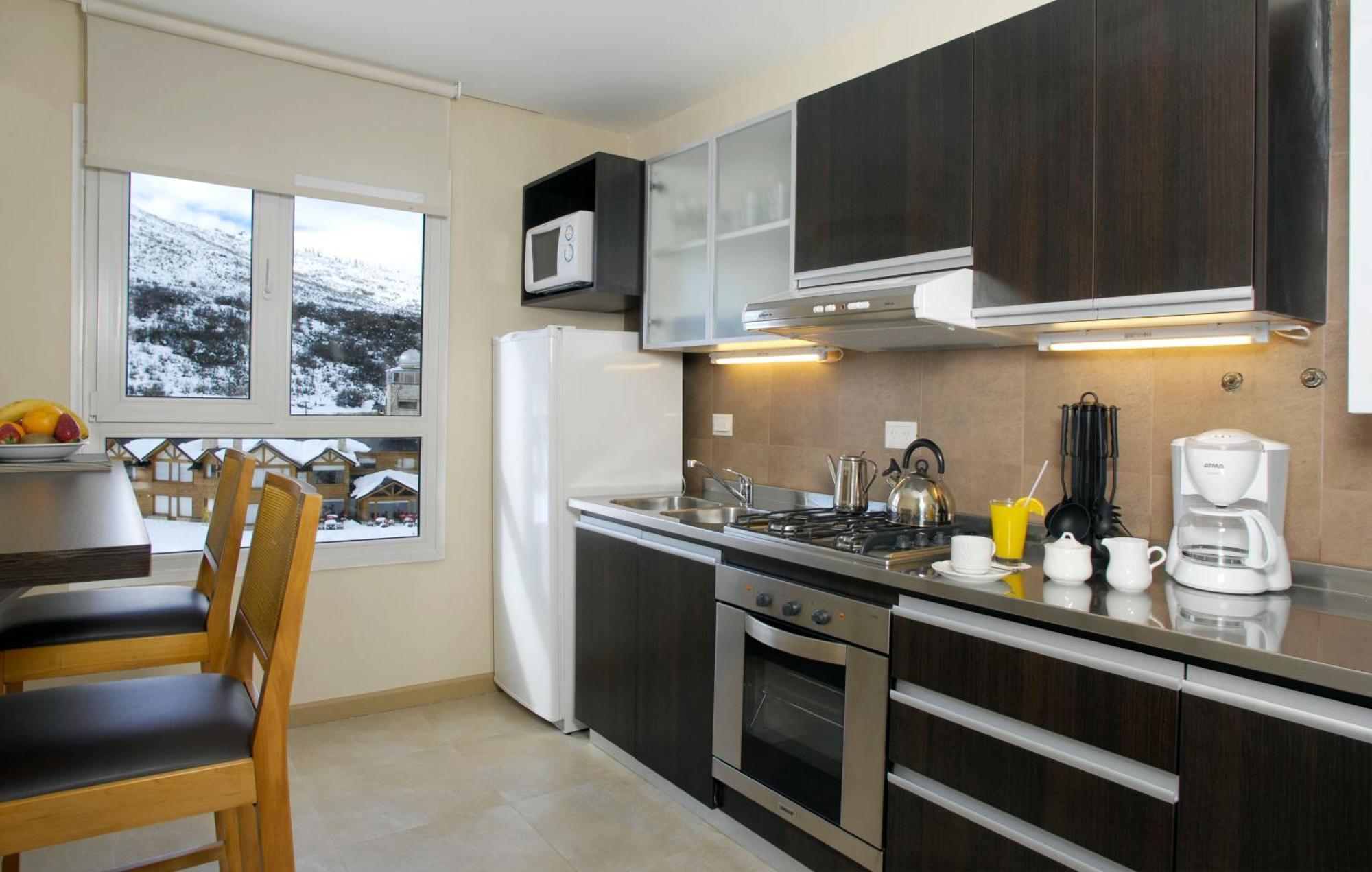 Two-Bedroom Apartment (5 Adults),306174188:JPEG