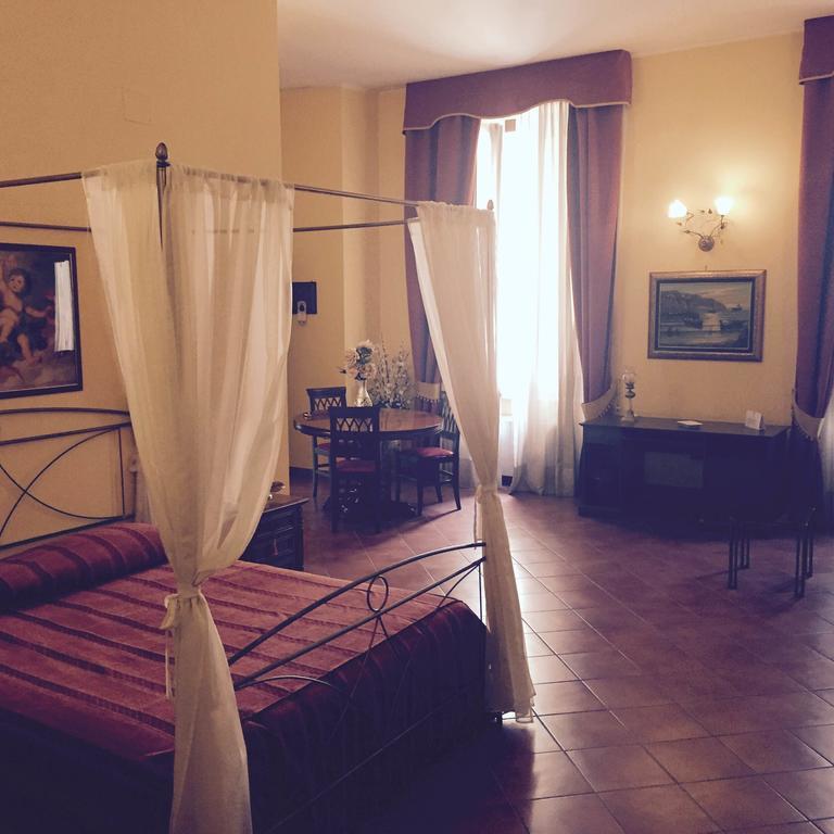 Junior Suite,326454154:JPEG