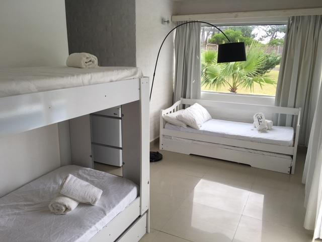 Deluxe Family Suite,378031021:JPEG